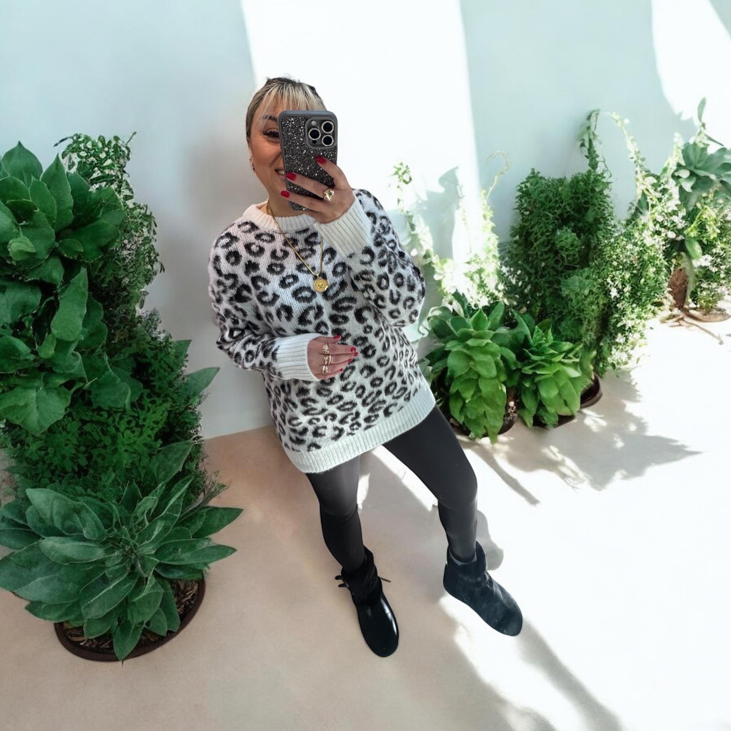 Marka Model Premium Kalite Leoparlı  İpek Triko Kazak 