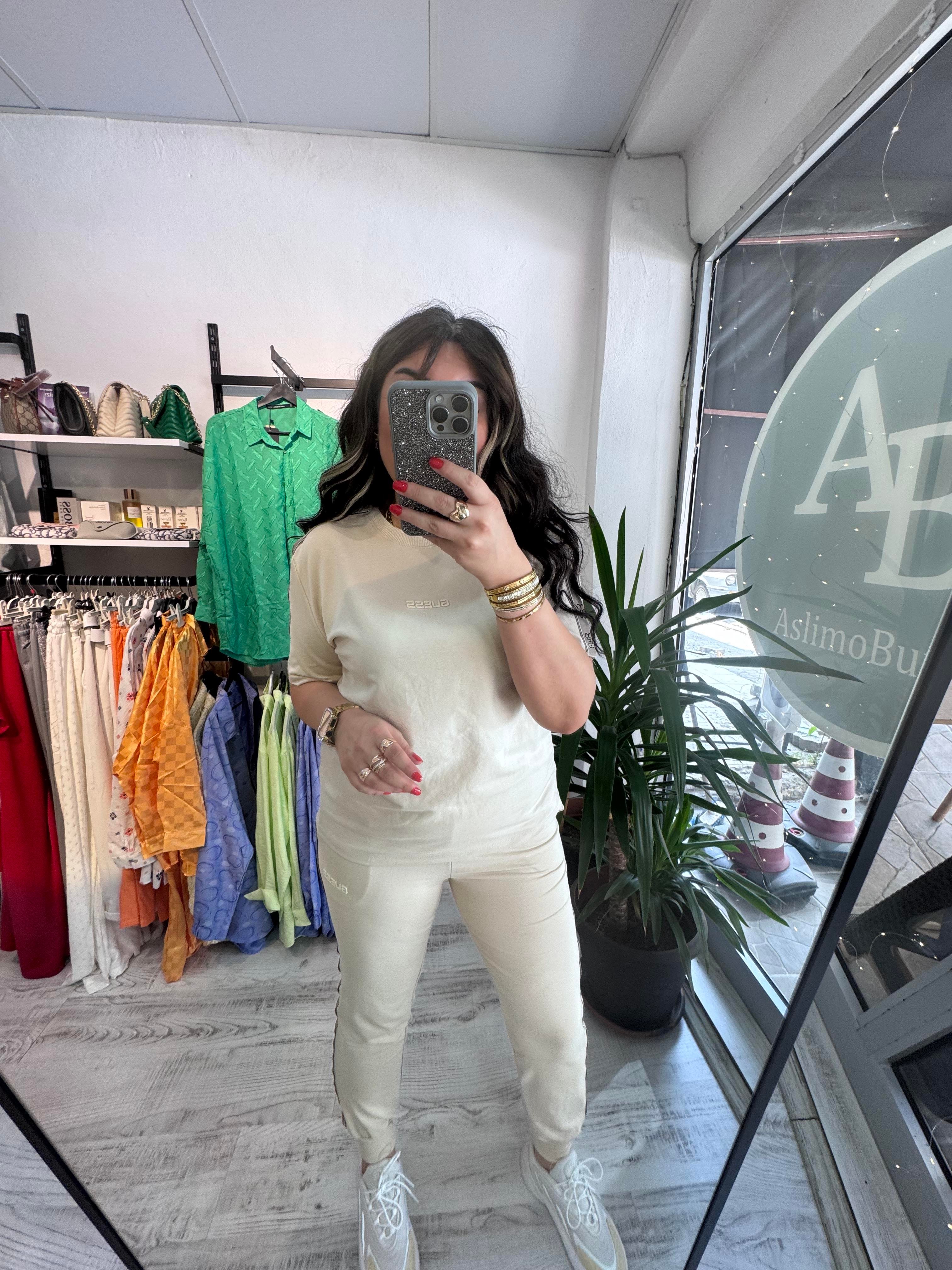 Marka Model Şeritli Bej Takım