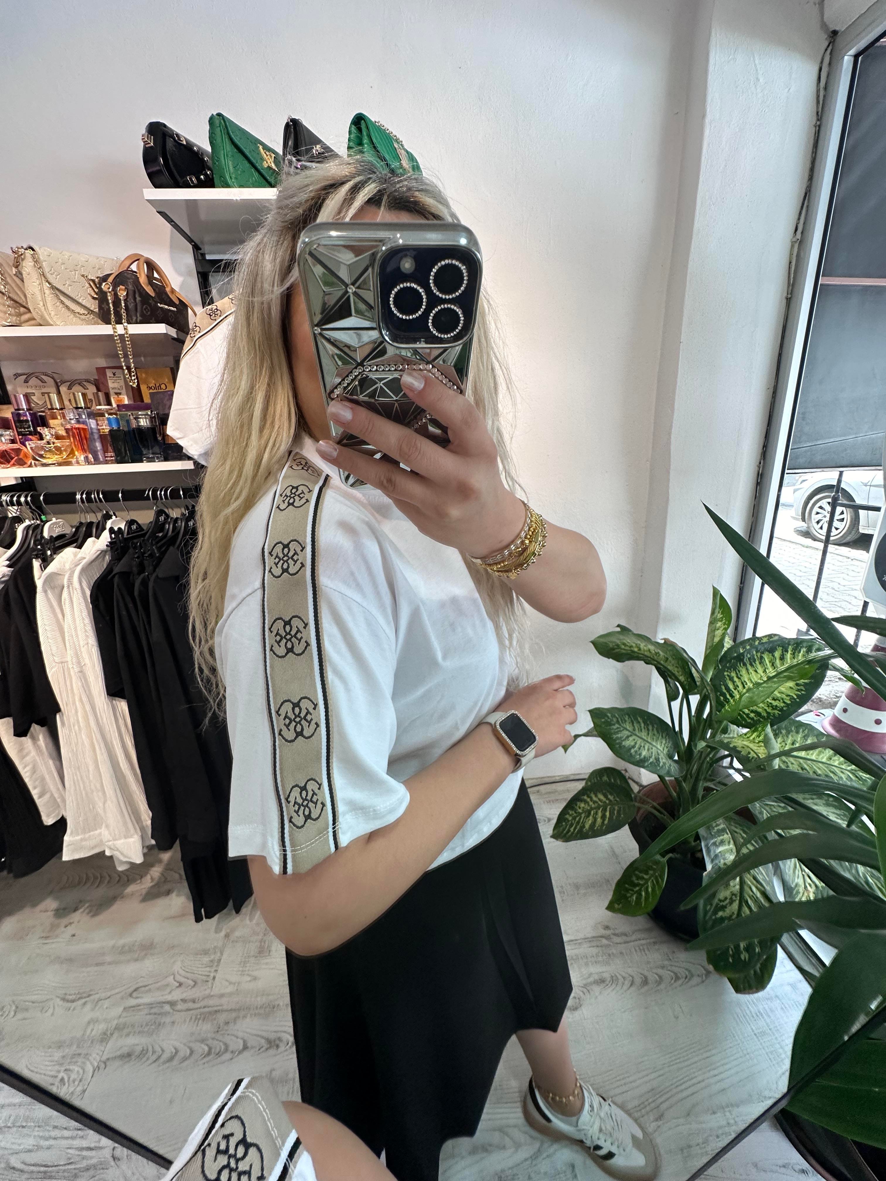 Marka Model Şeritli Beyaz Tshirt