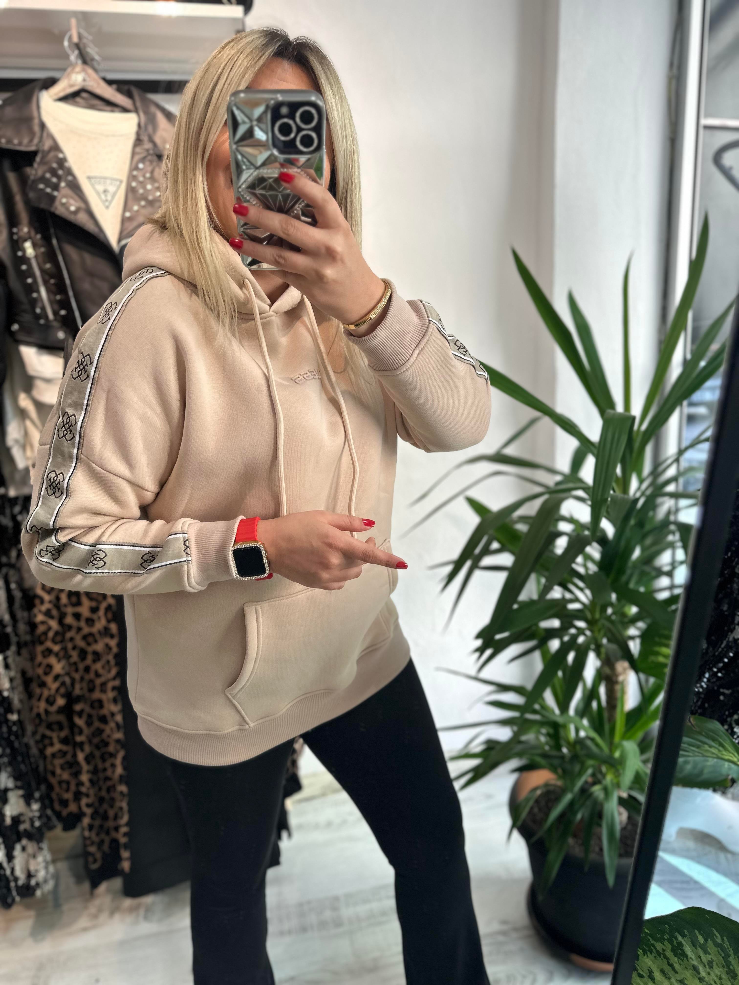 Marka Model Şeritli Kapşonlu Bej Sweat