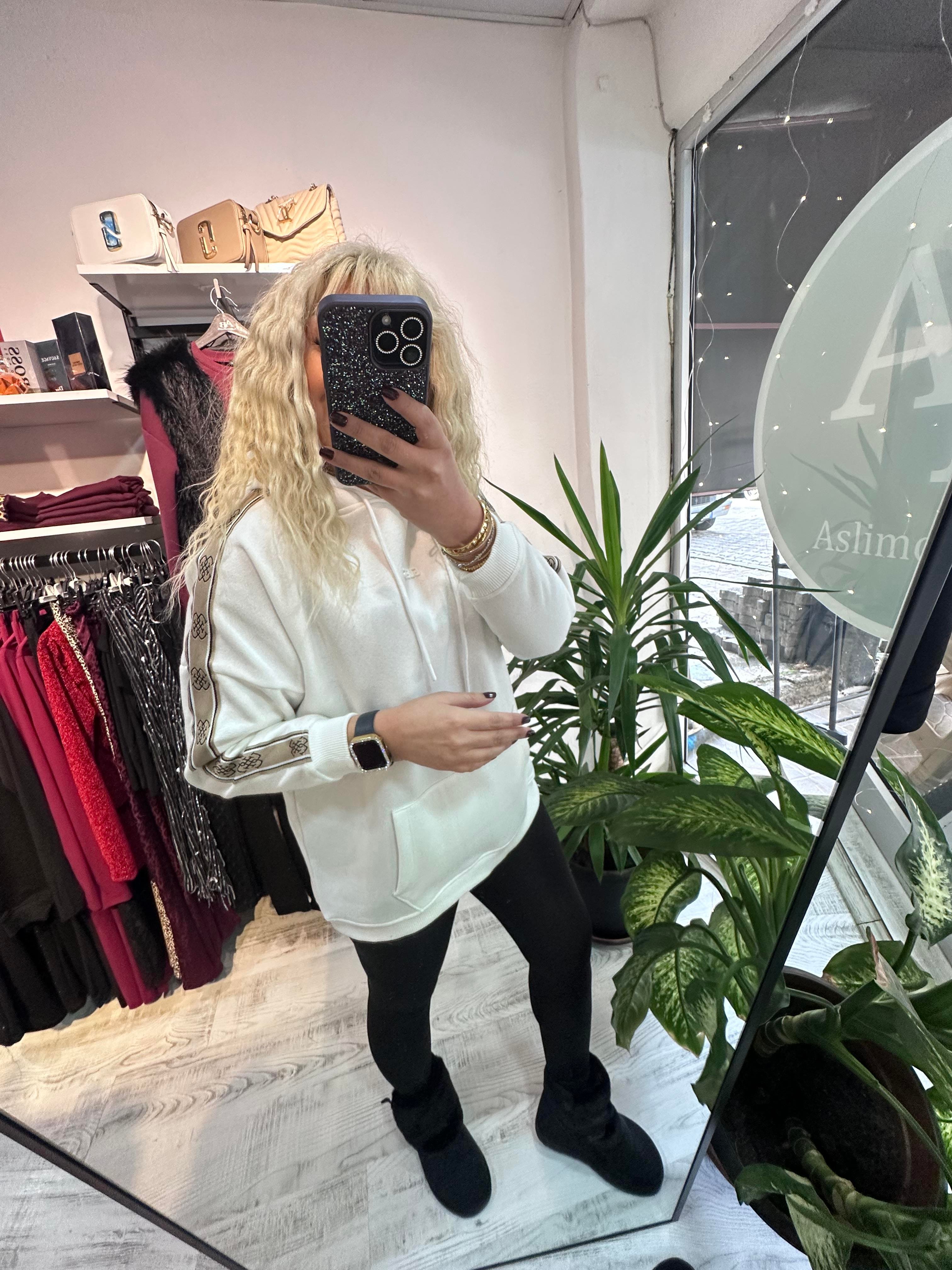 Marka Model Şeritli Kapşonlu Beyaz Sweat