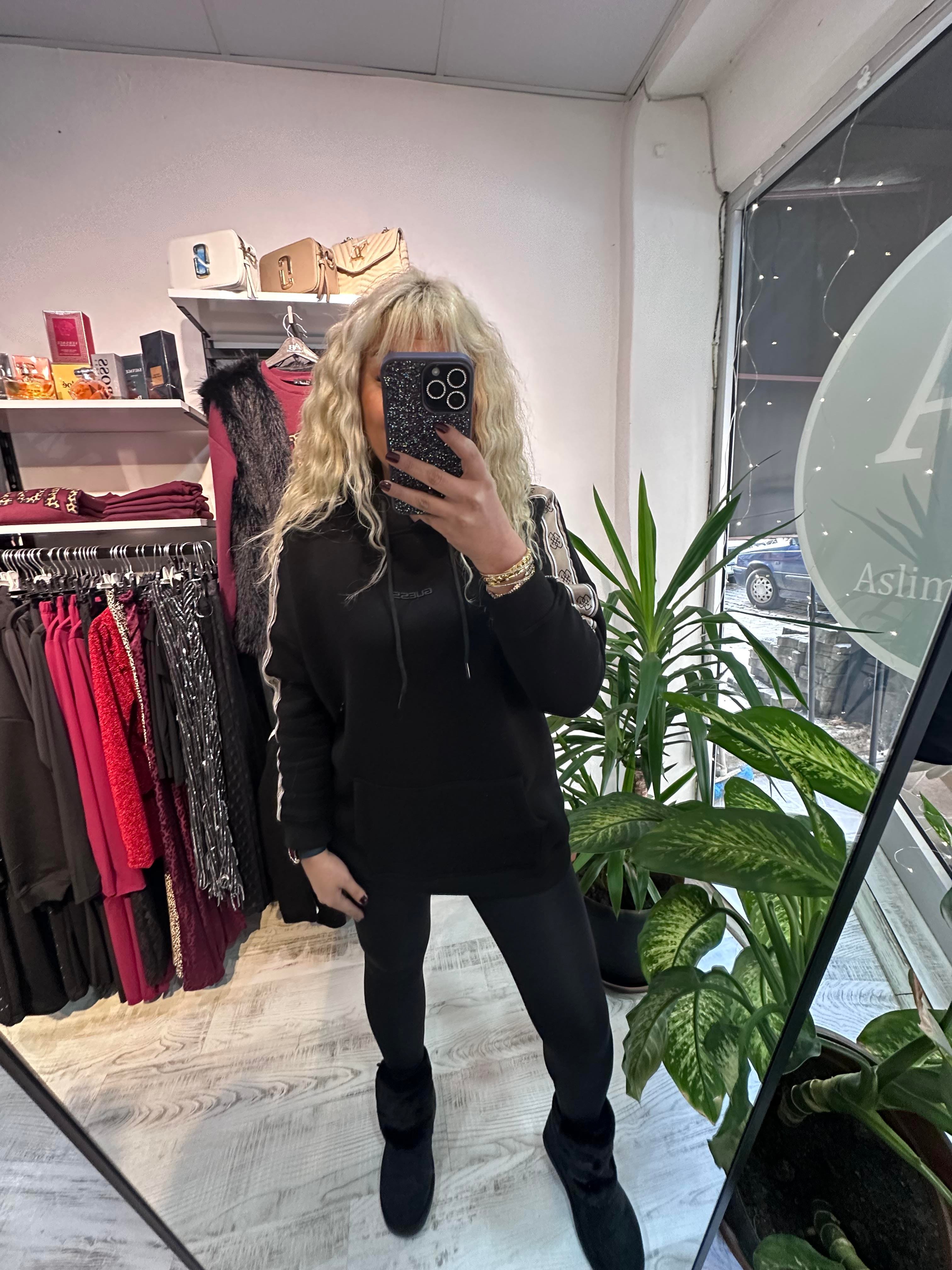 Marka Model Şeritli Kapşonlu Siyah Sweat