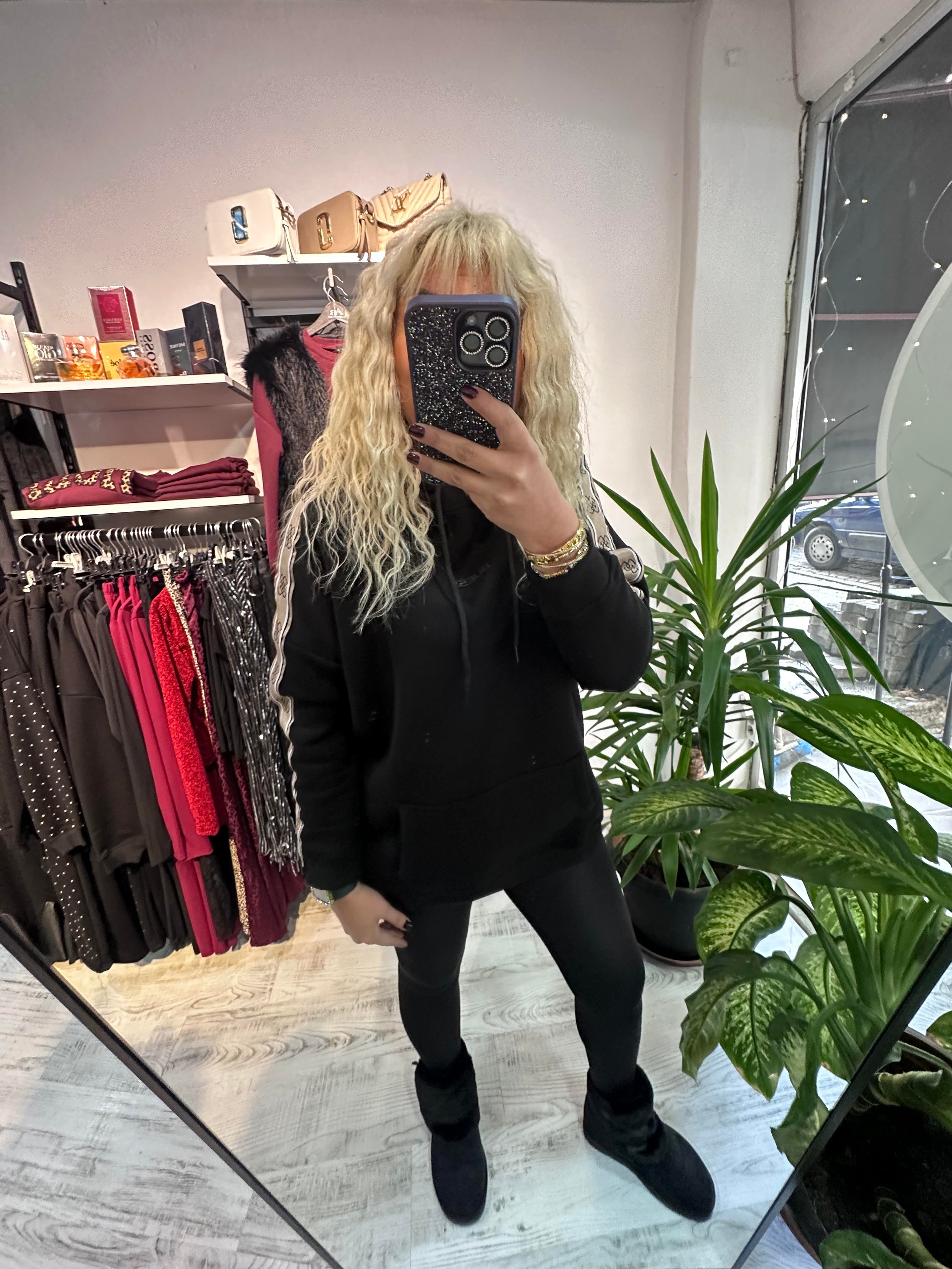 Marka Model Şeritli Kapşonlu Siyah Sweat