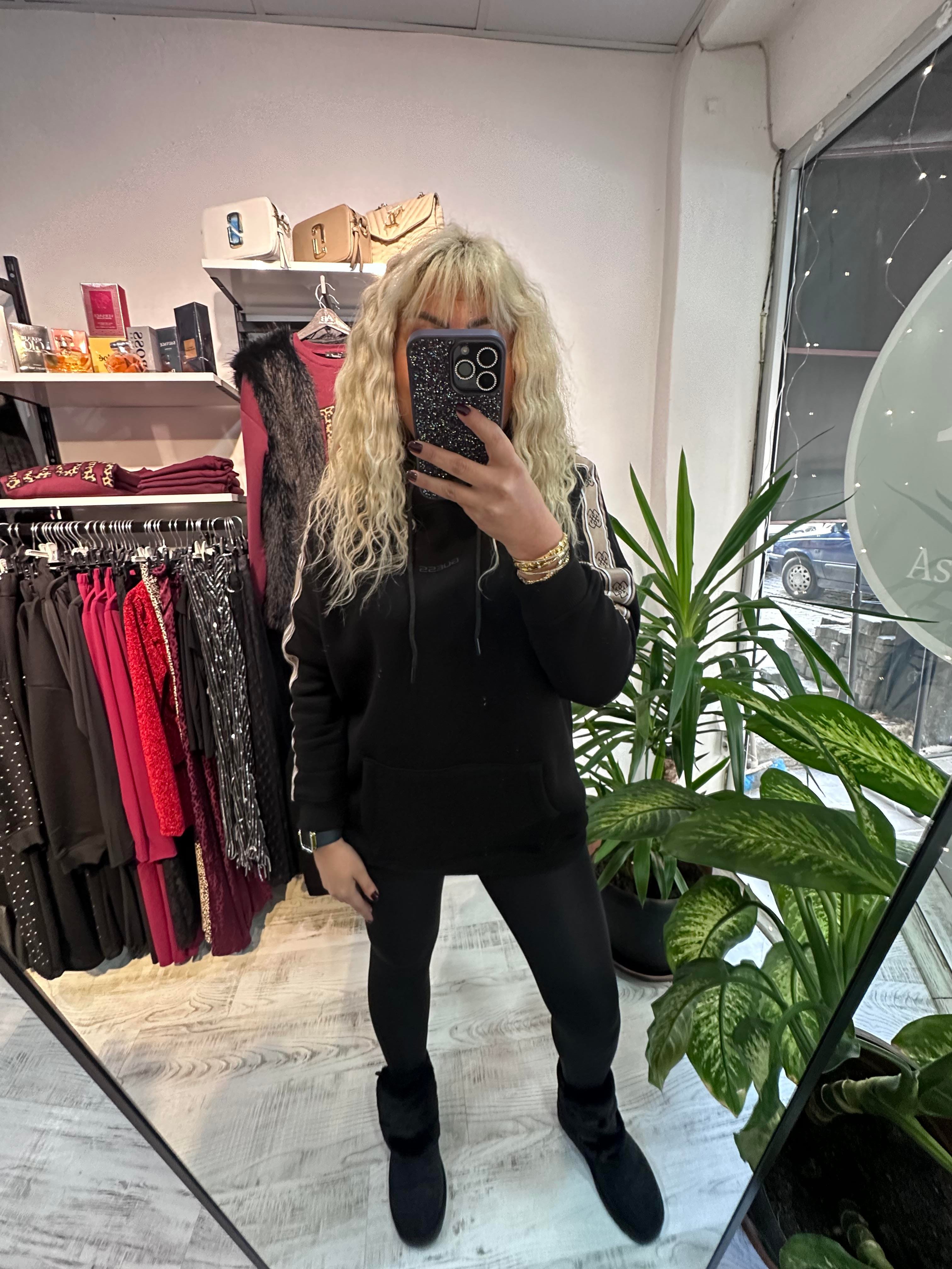 Marka Model Şeritli Kapşonlu Siyah Sweat