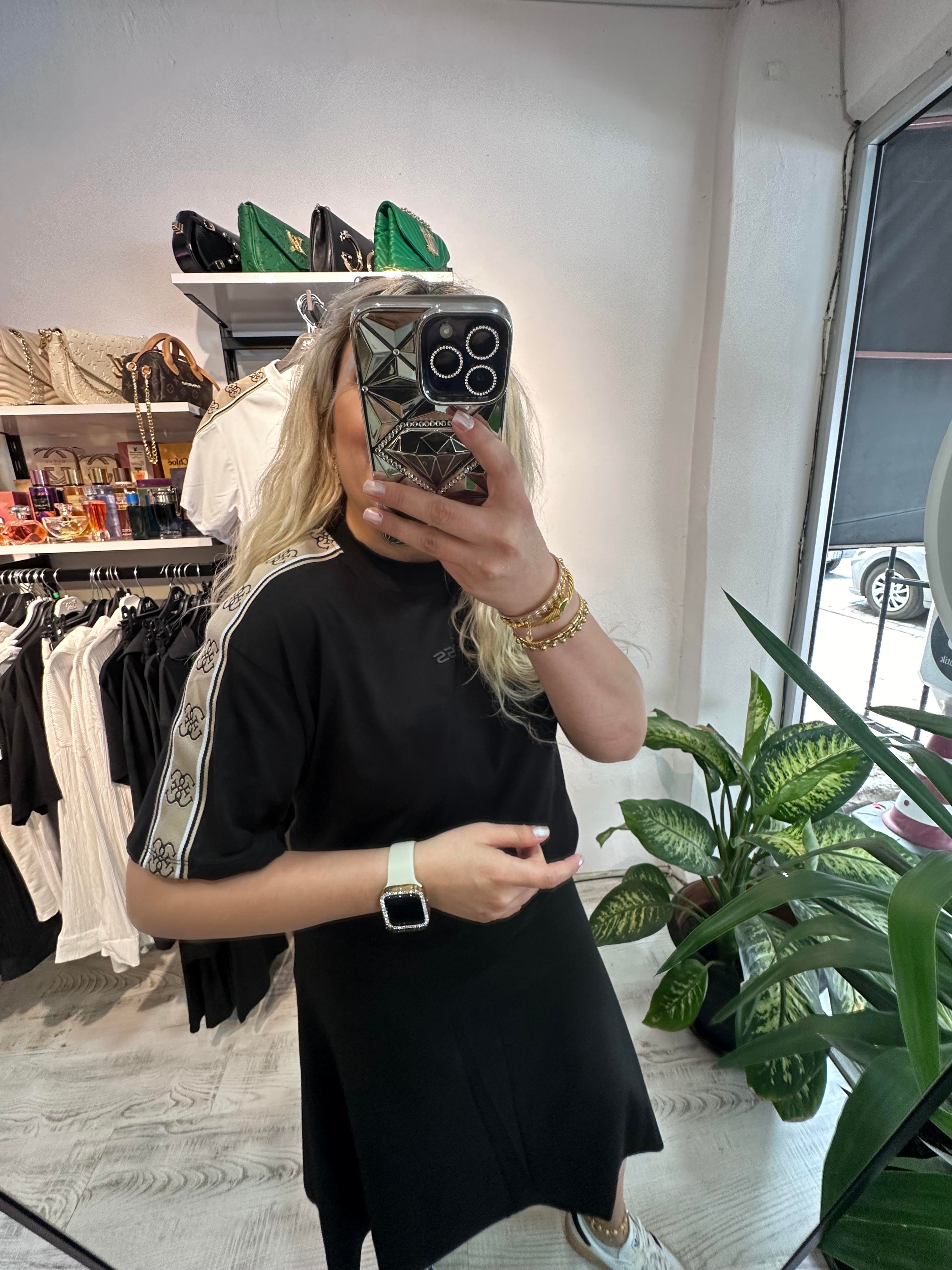 Marka Model Şeritli Siyah Tshirt