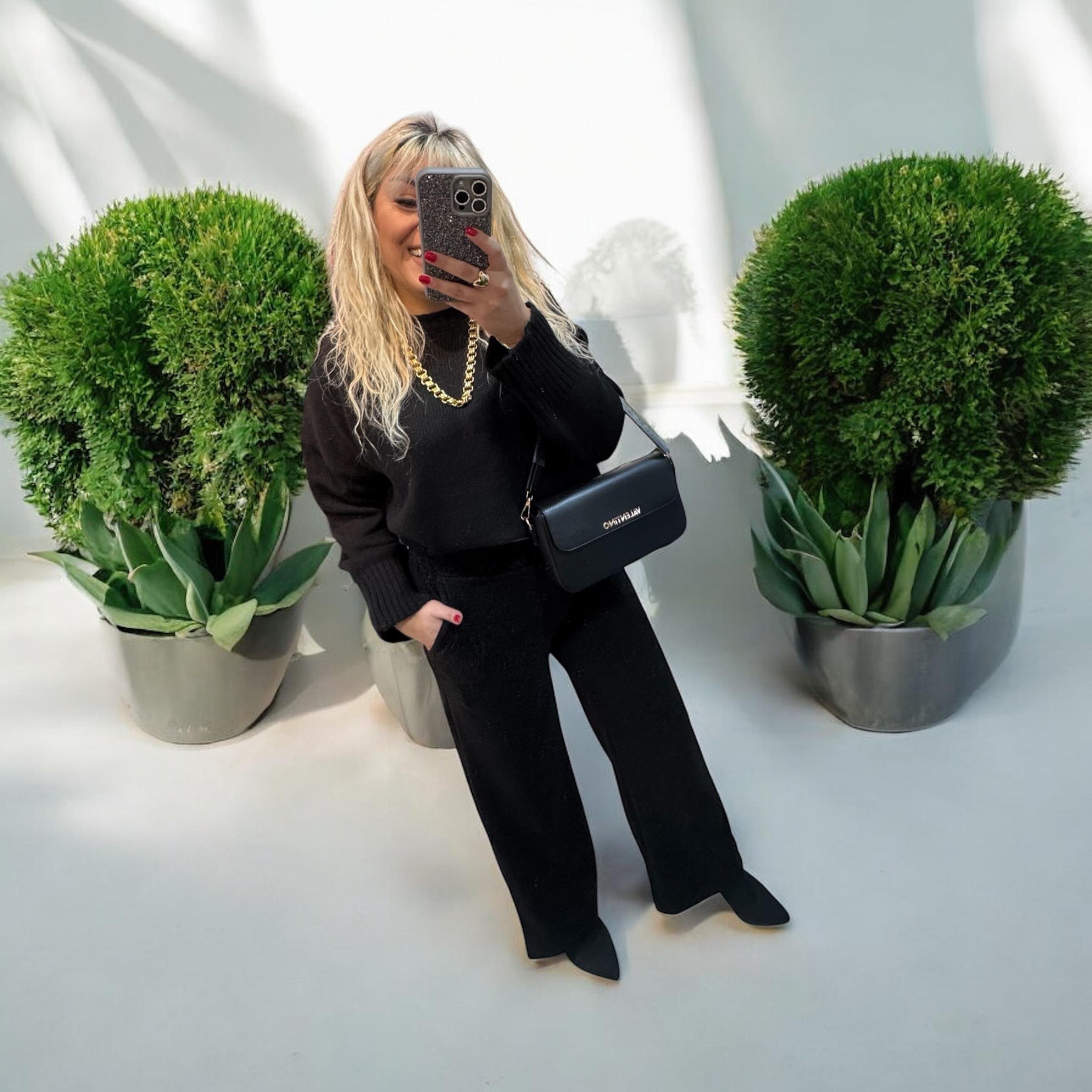 Marka Model Siyah Simli Pantolon