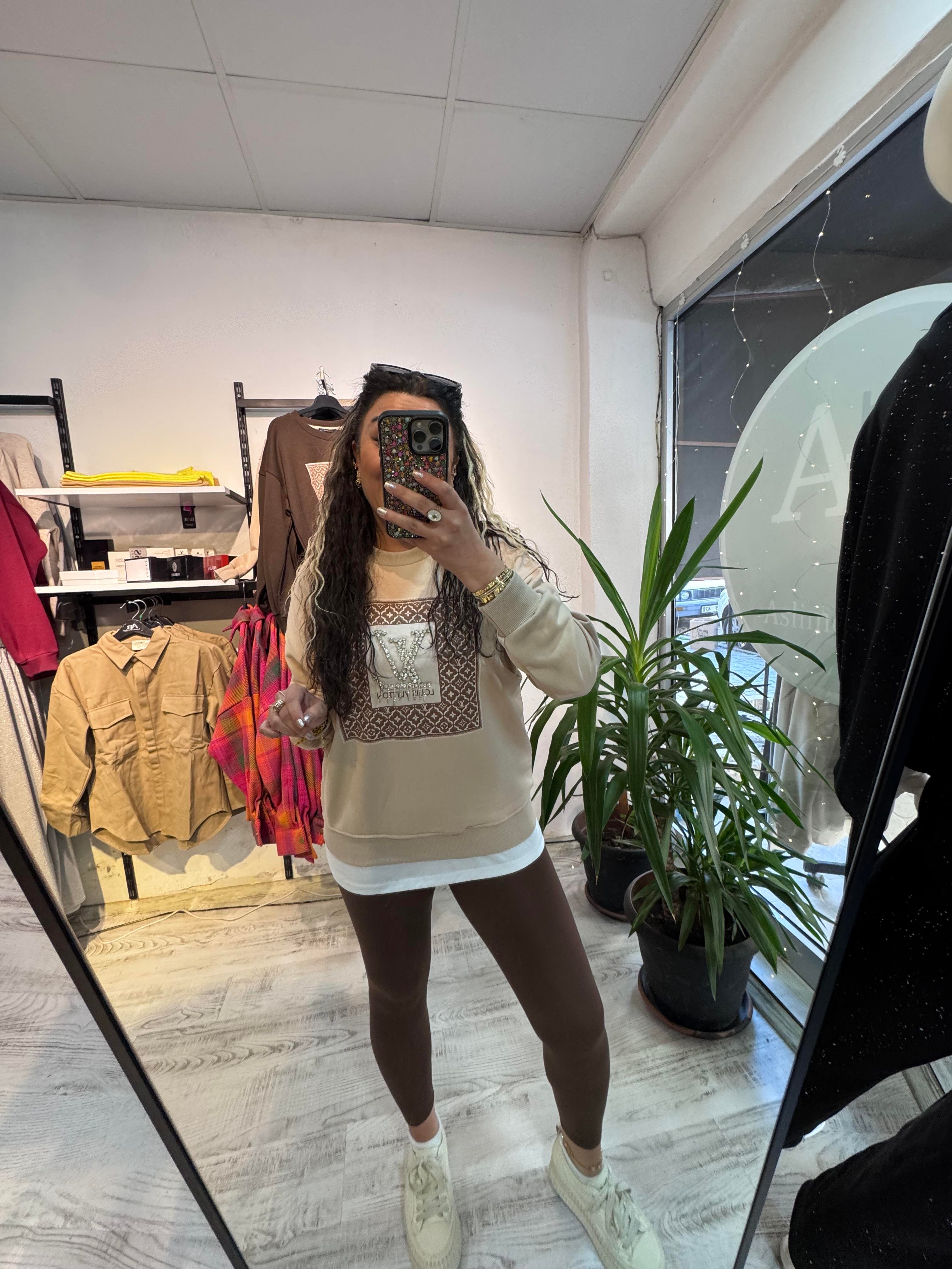 Marka Model Taş Detaylı Bej Sweat