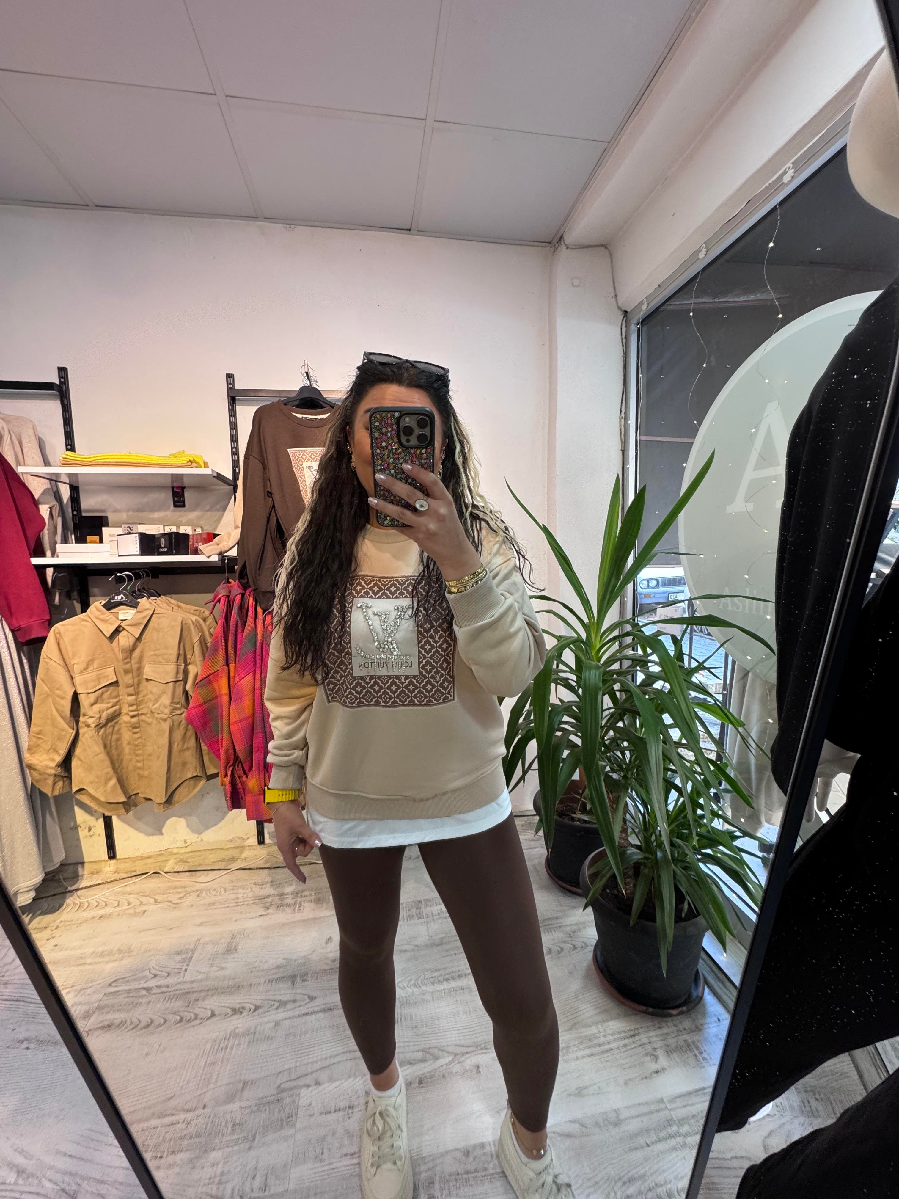 Marka Model Taş Detaylı Bej Sweat