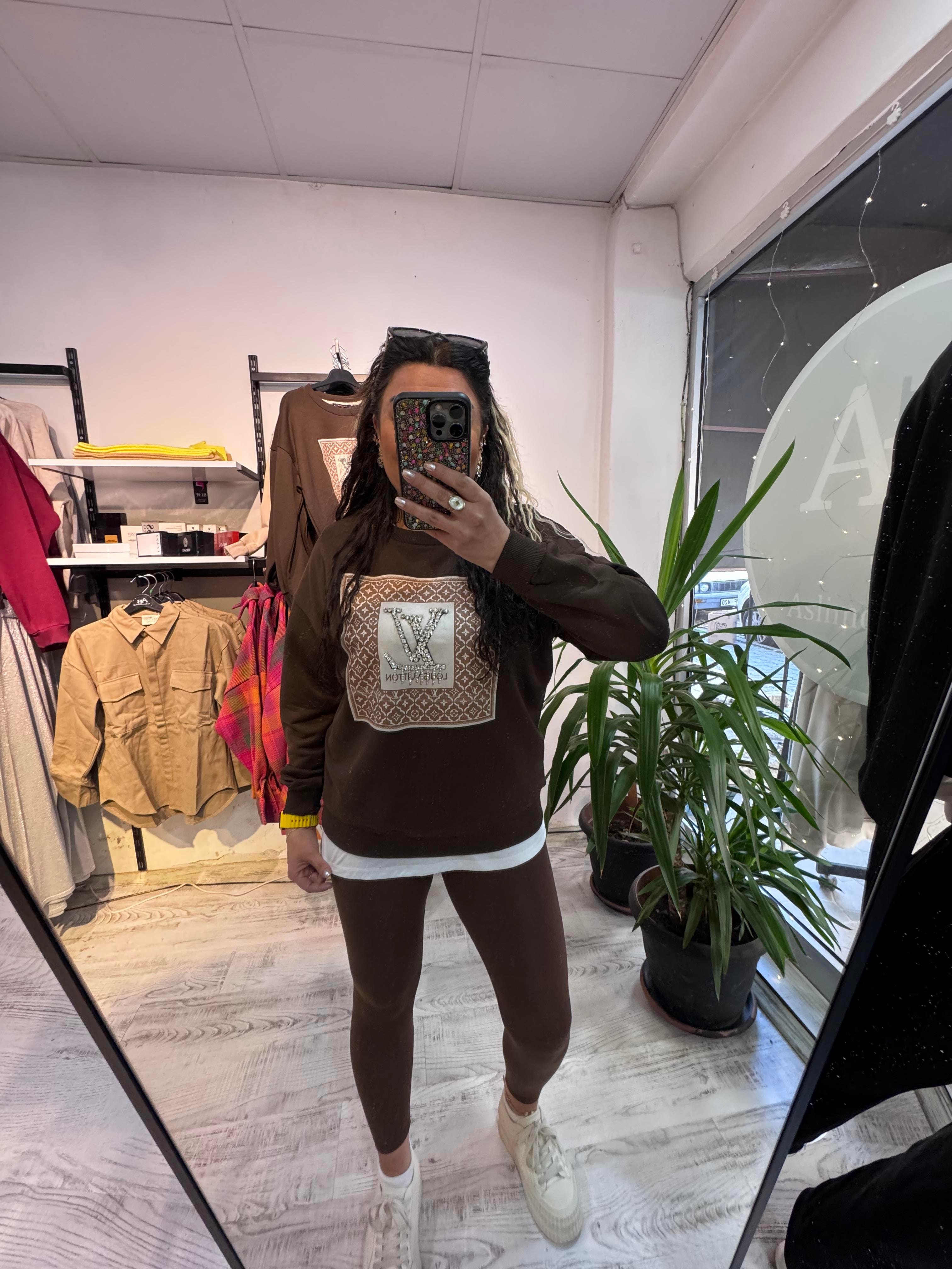 Marka Model Taş Detaylı Kahverengi Sweat