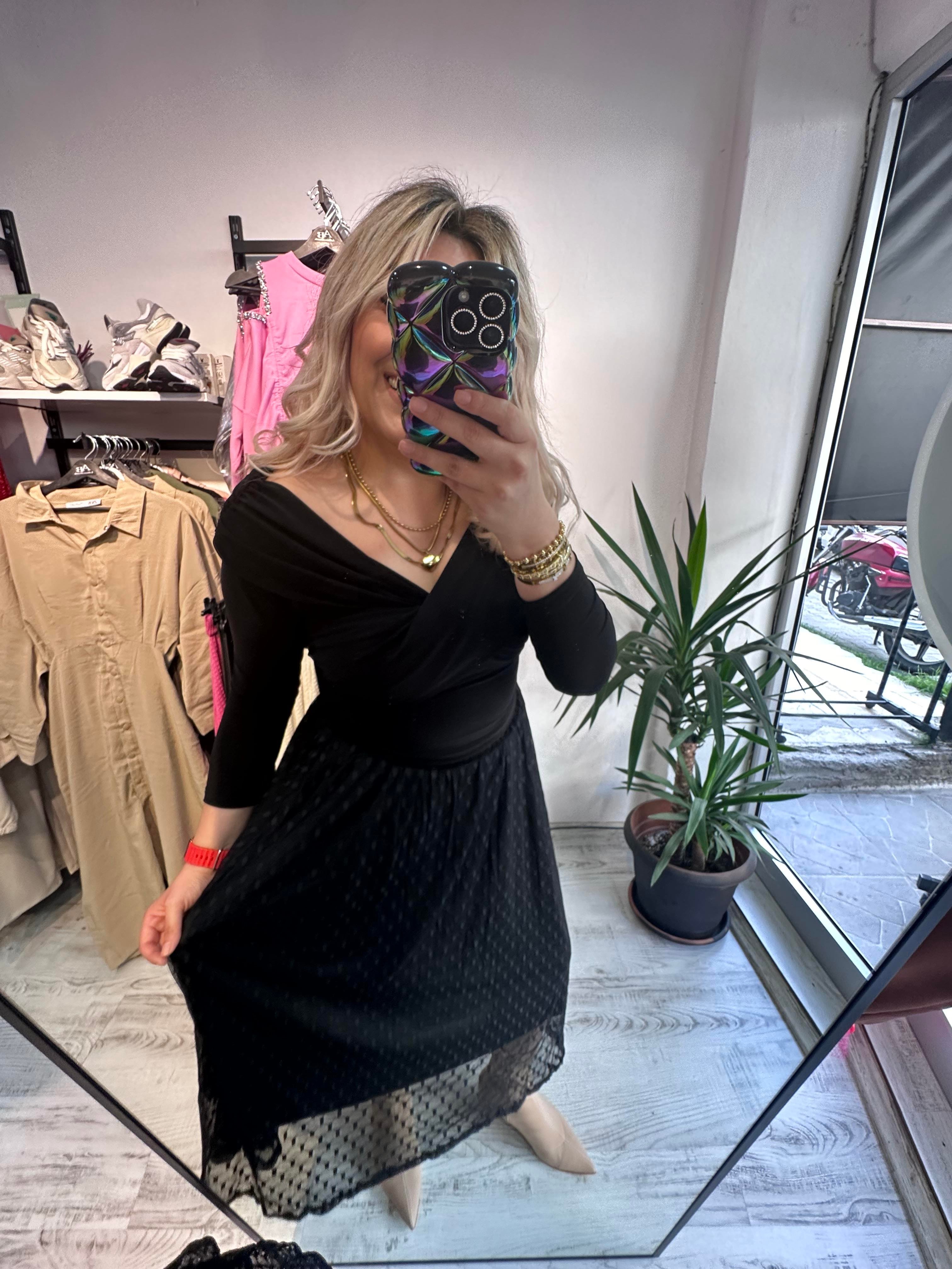 Mrk Model Yakası Çapraz Likralı Tasarım Siyah  Bluz