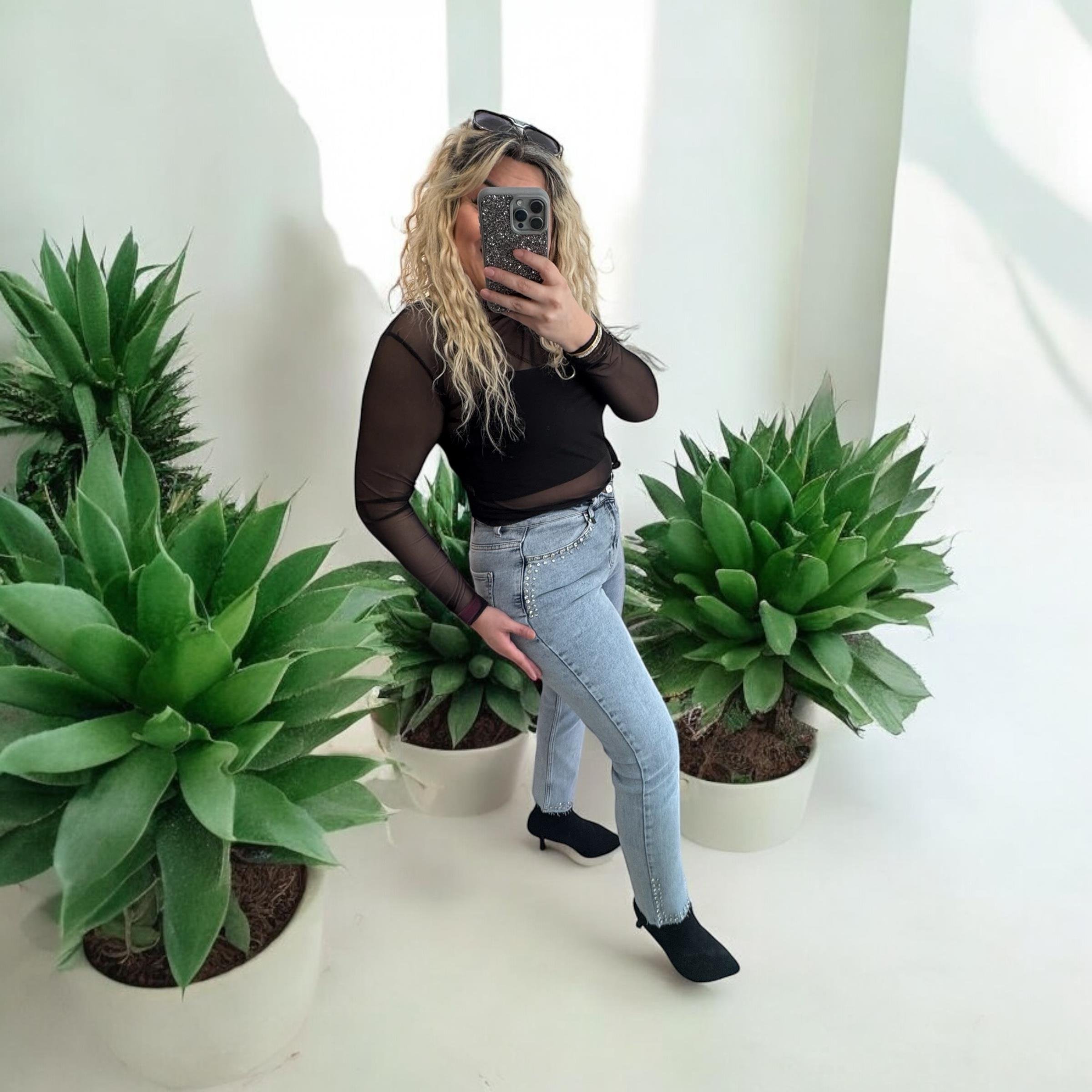 Paçası Taşlı Mom jean 