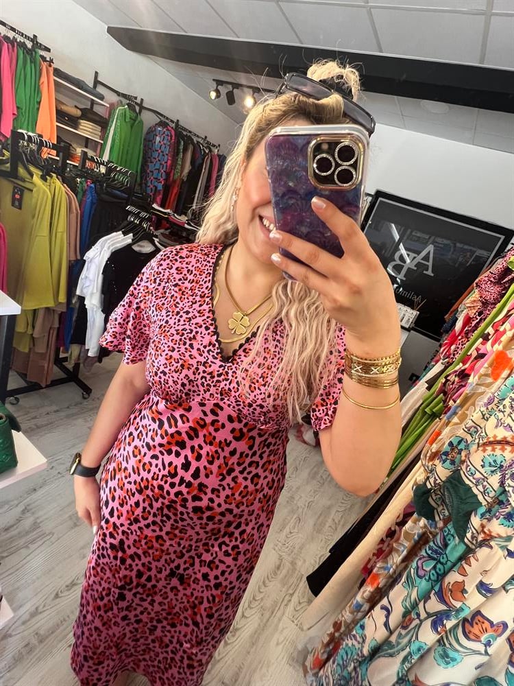 pembe leopar elbise