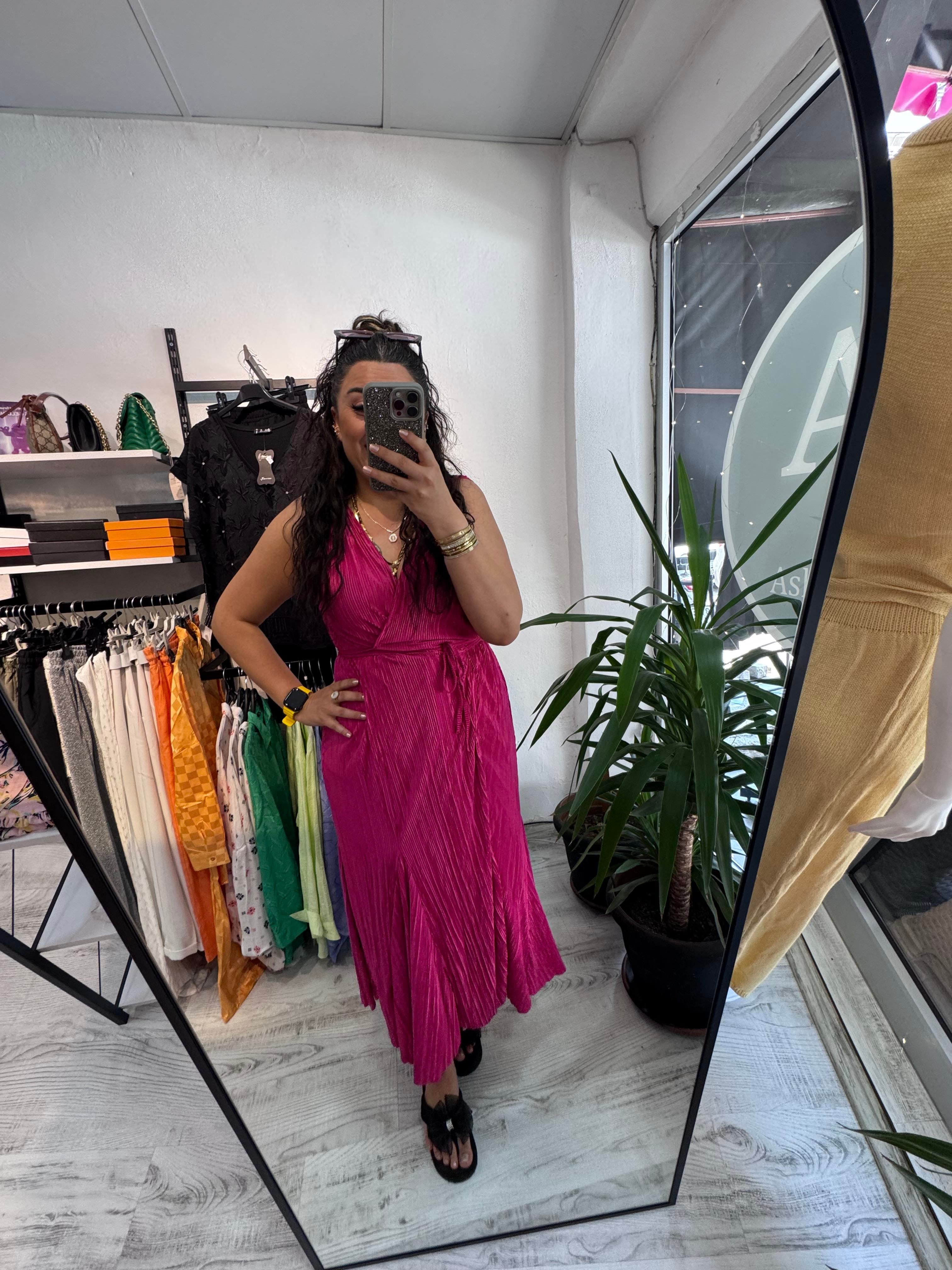 Piliseli Pembe Elbise