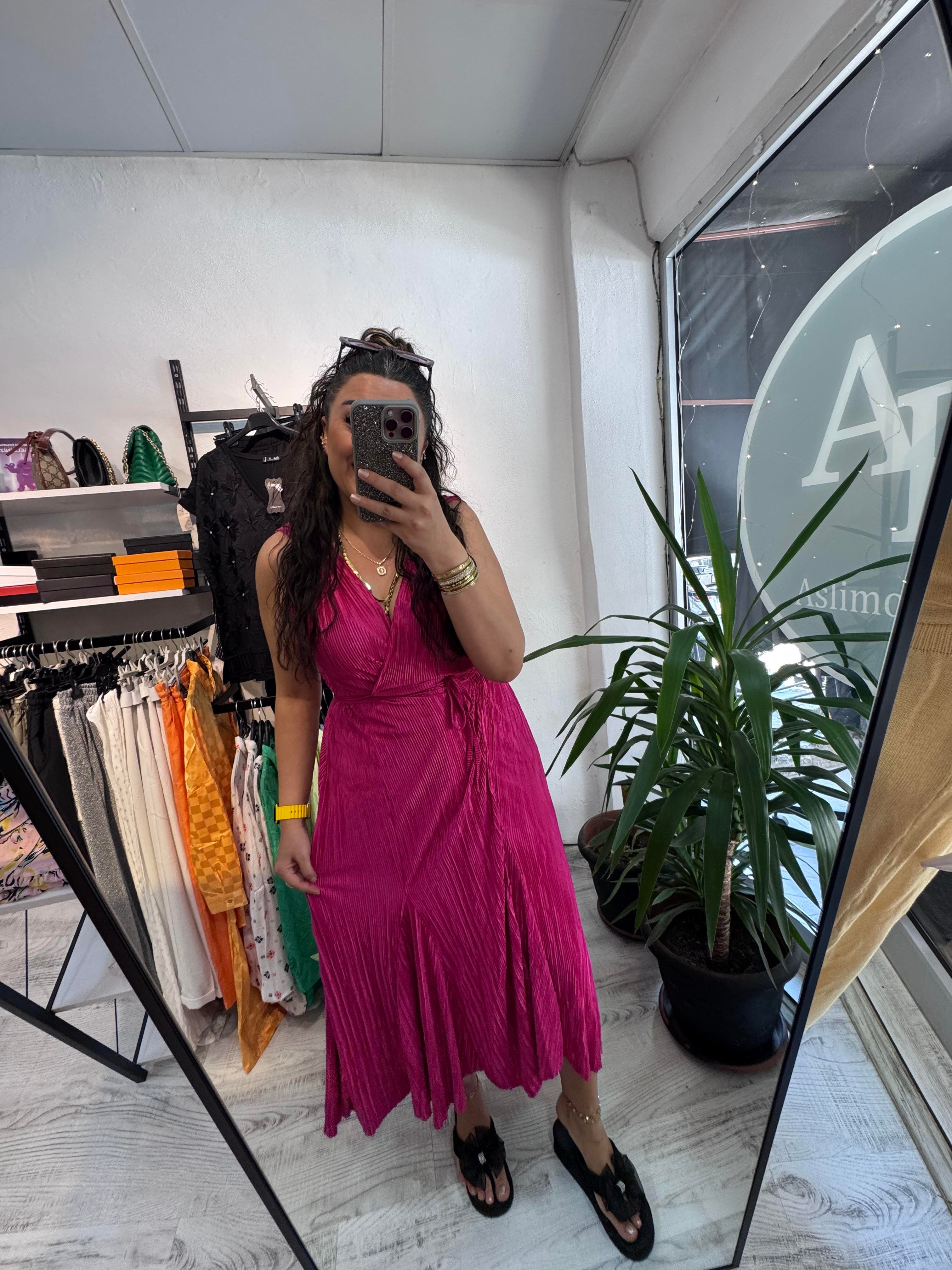 Piliseli Pembe Elbise