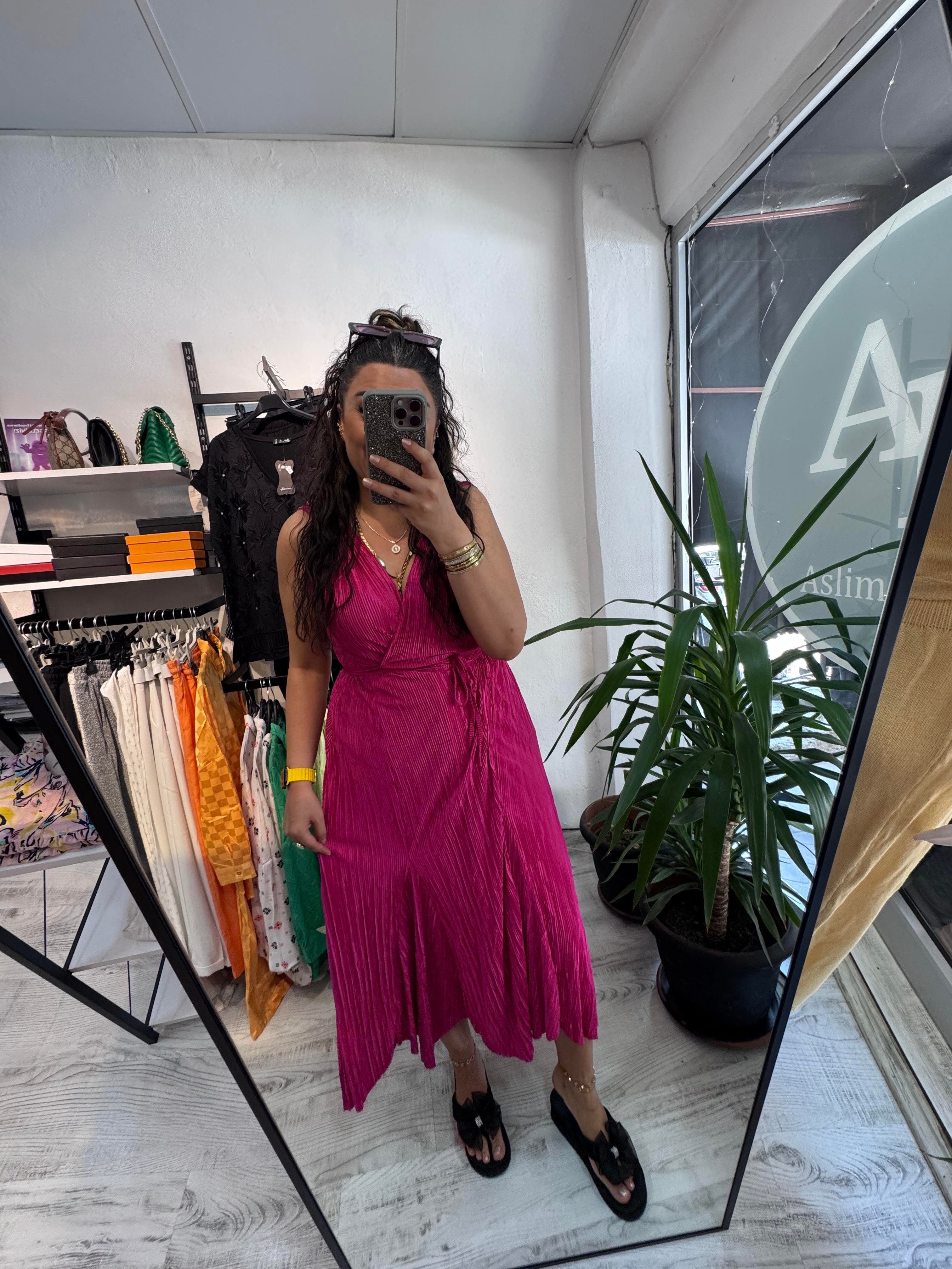 Piliseli Pembe Elbise