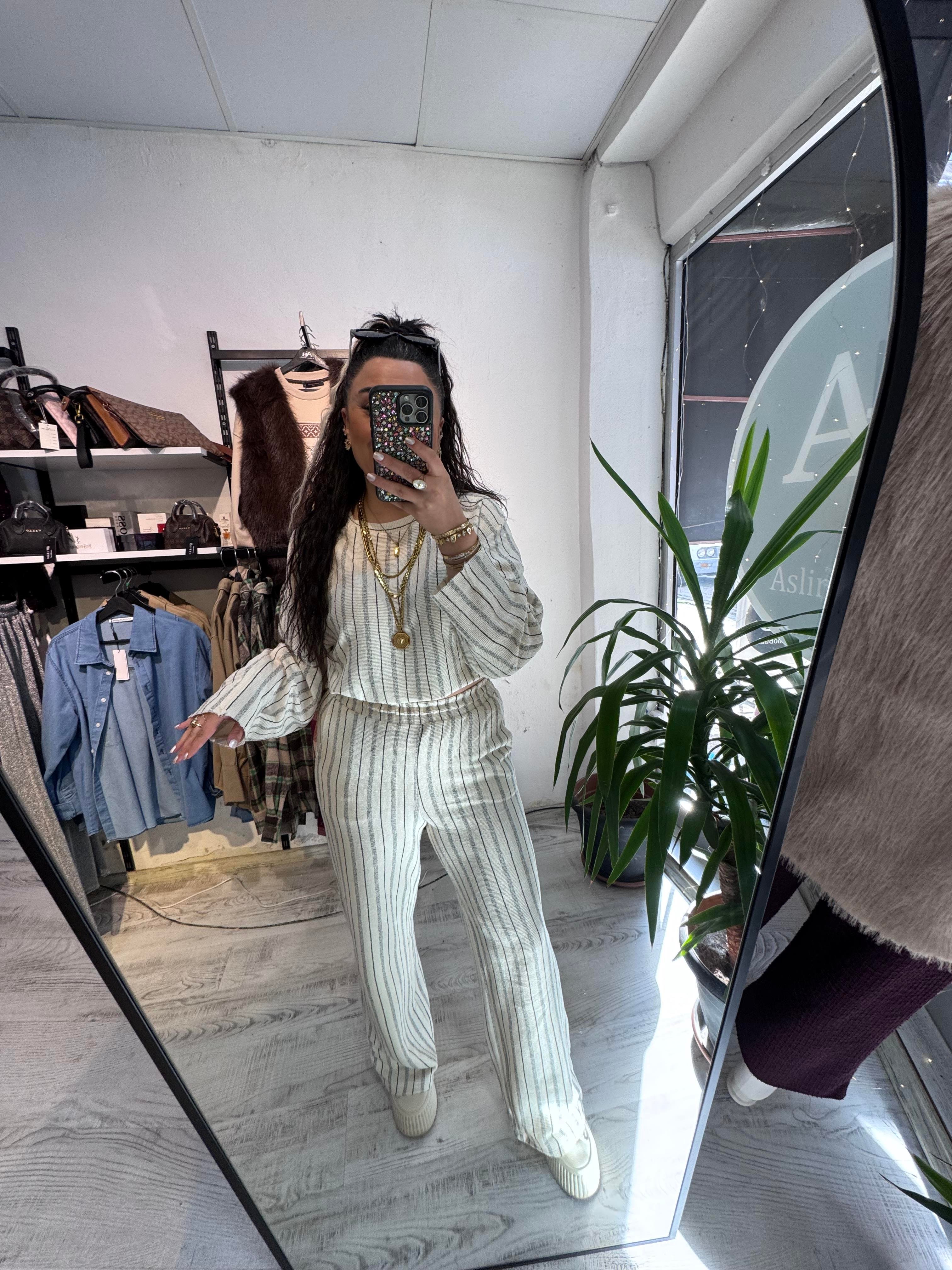 Premium Seri Çizgili Takım