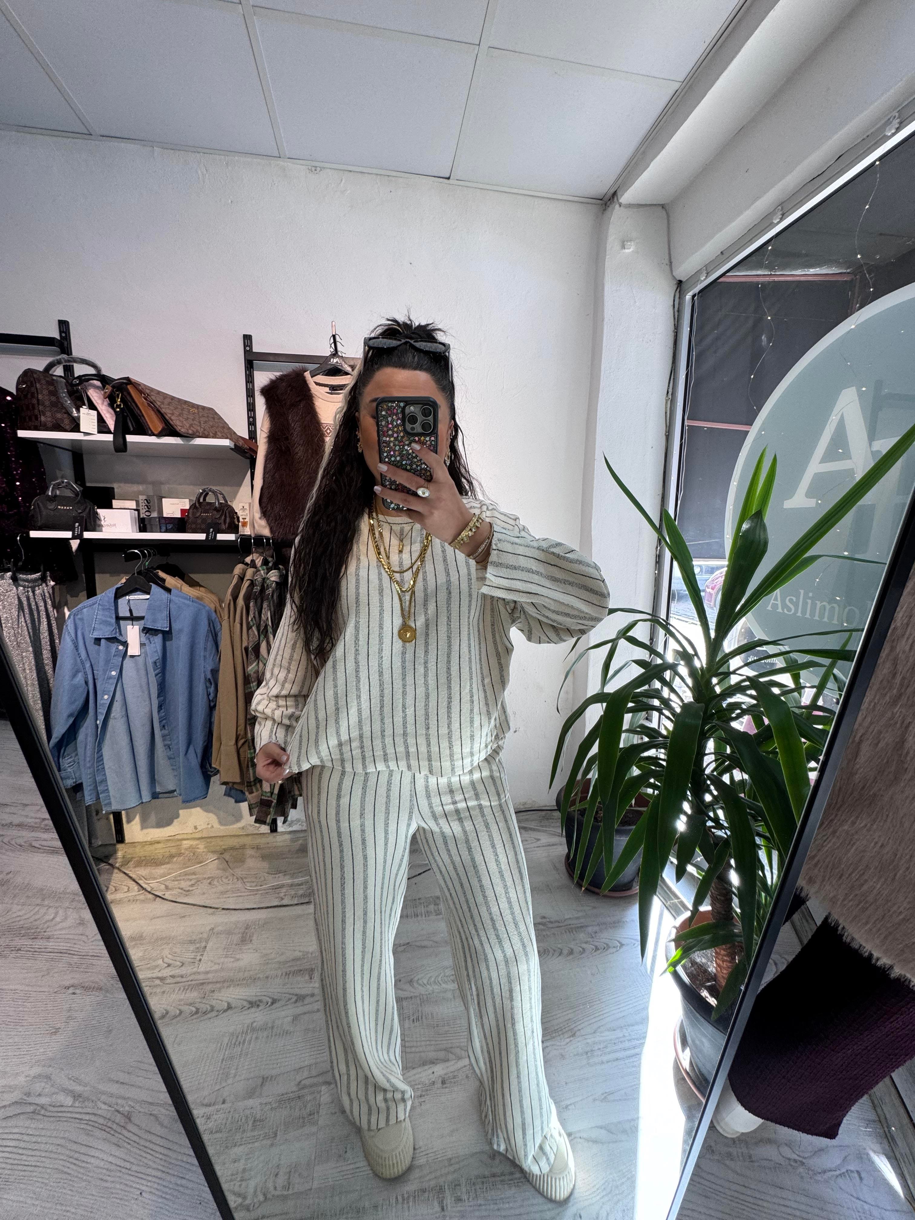 Premium Seri Çizgili Takım