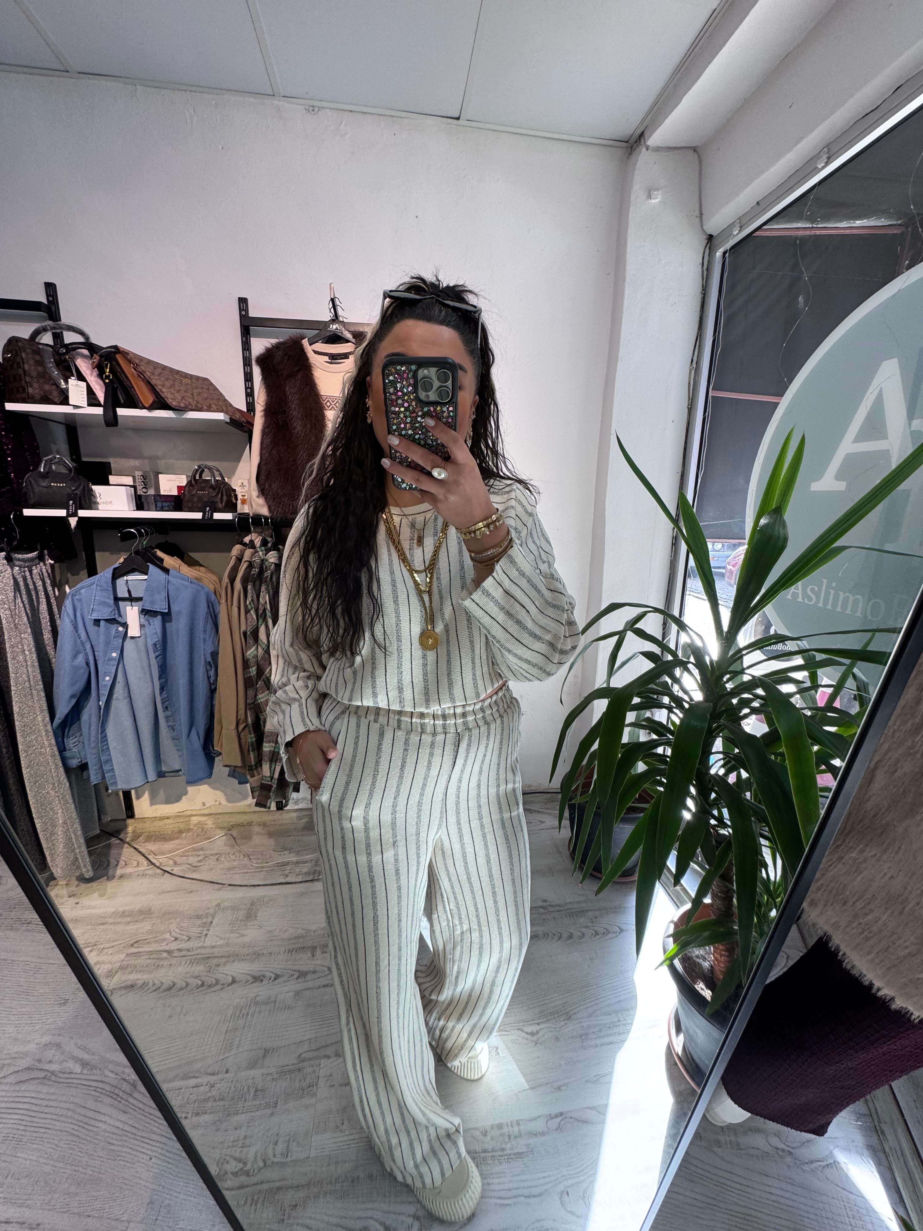 Premium Seri Çizgili Takım