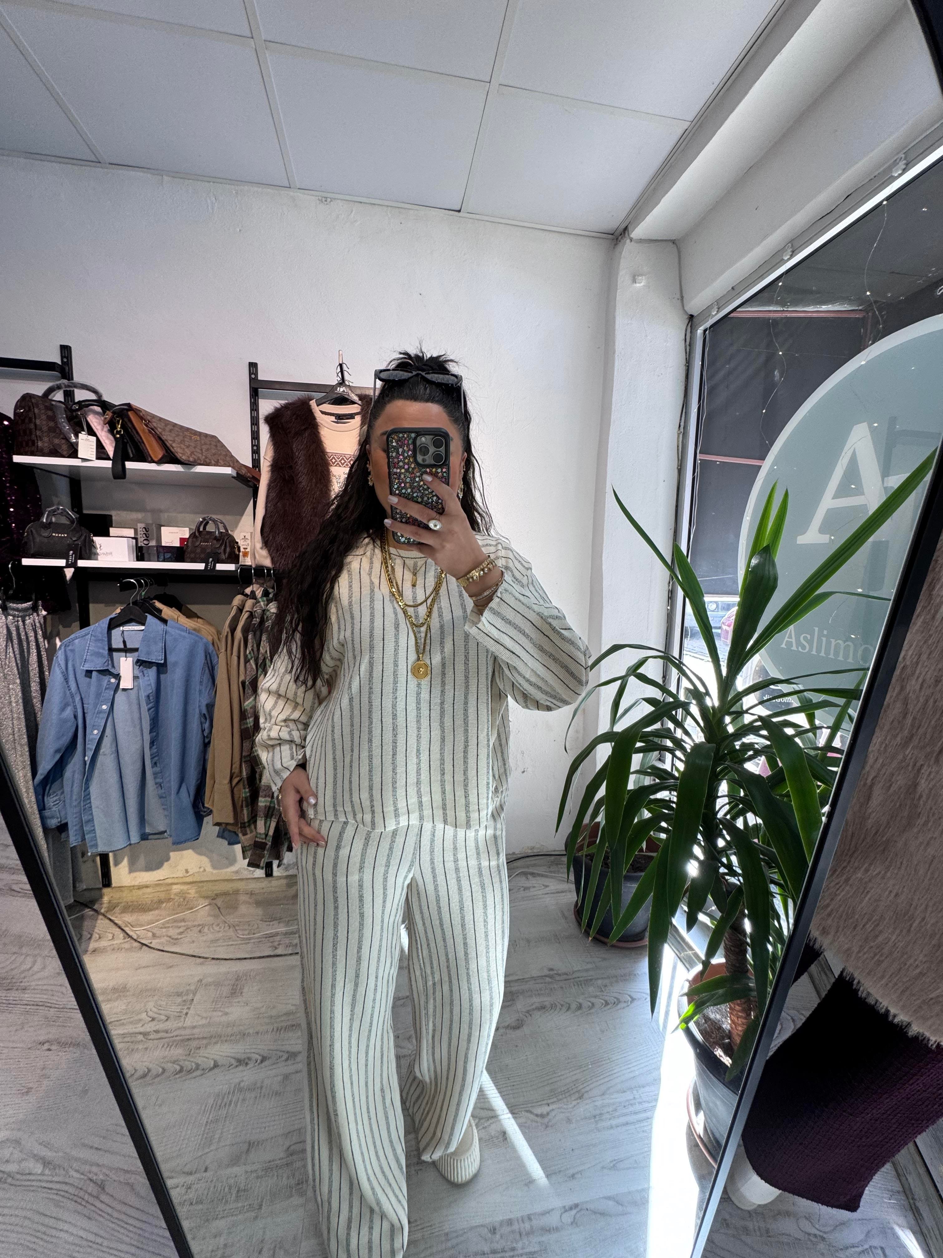 Premium Seri Çizgili Takım