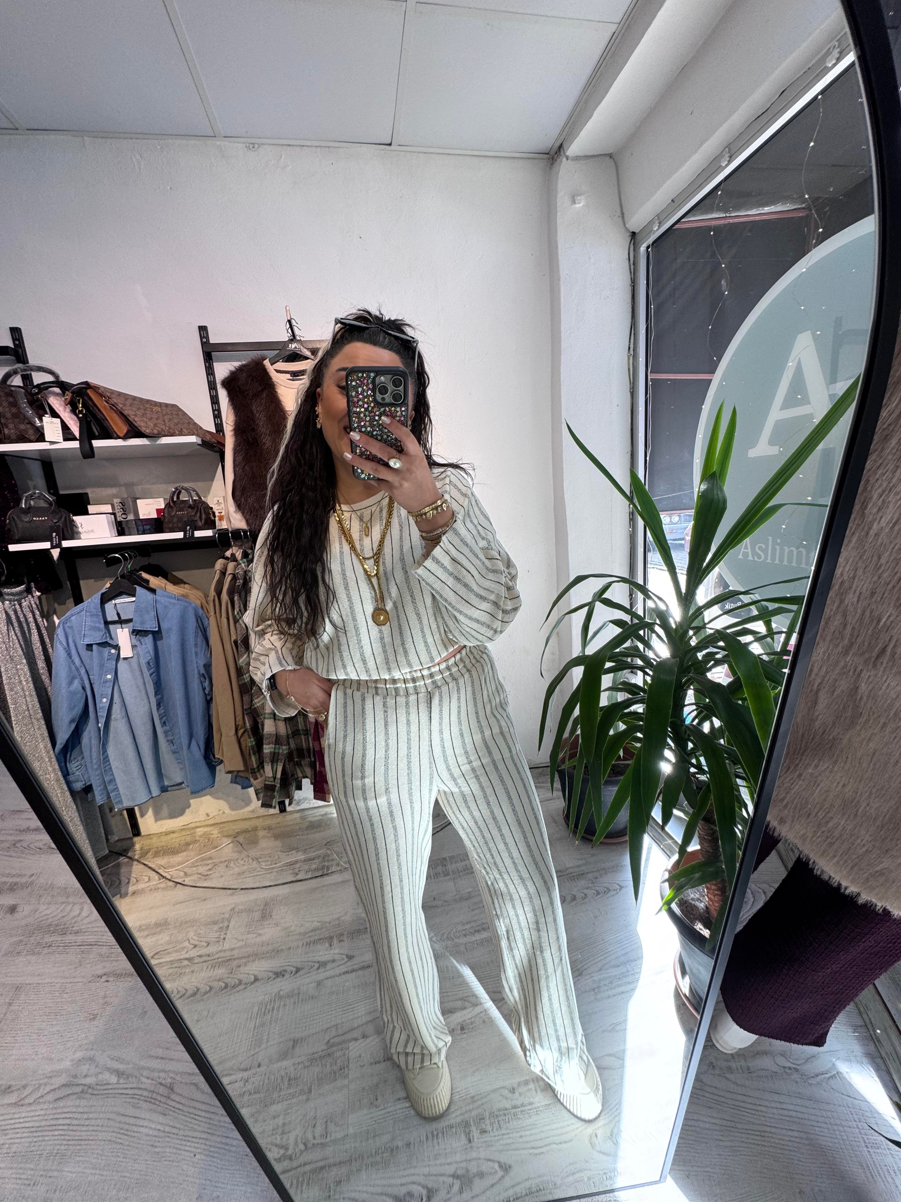 Premium Seri Çizgili Takım