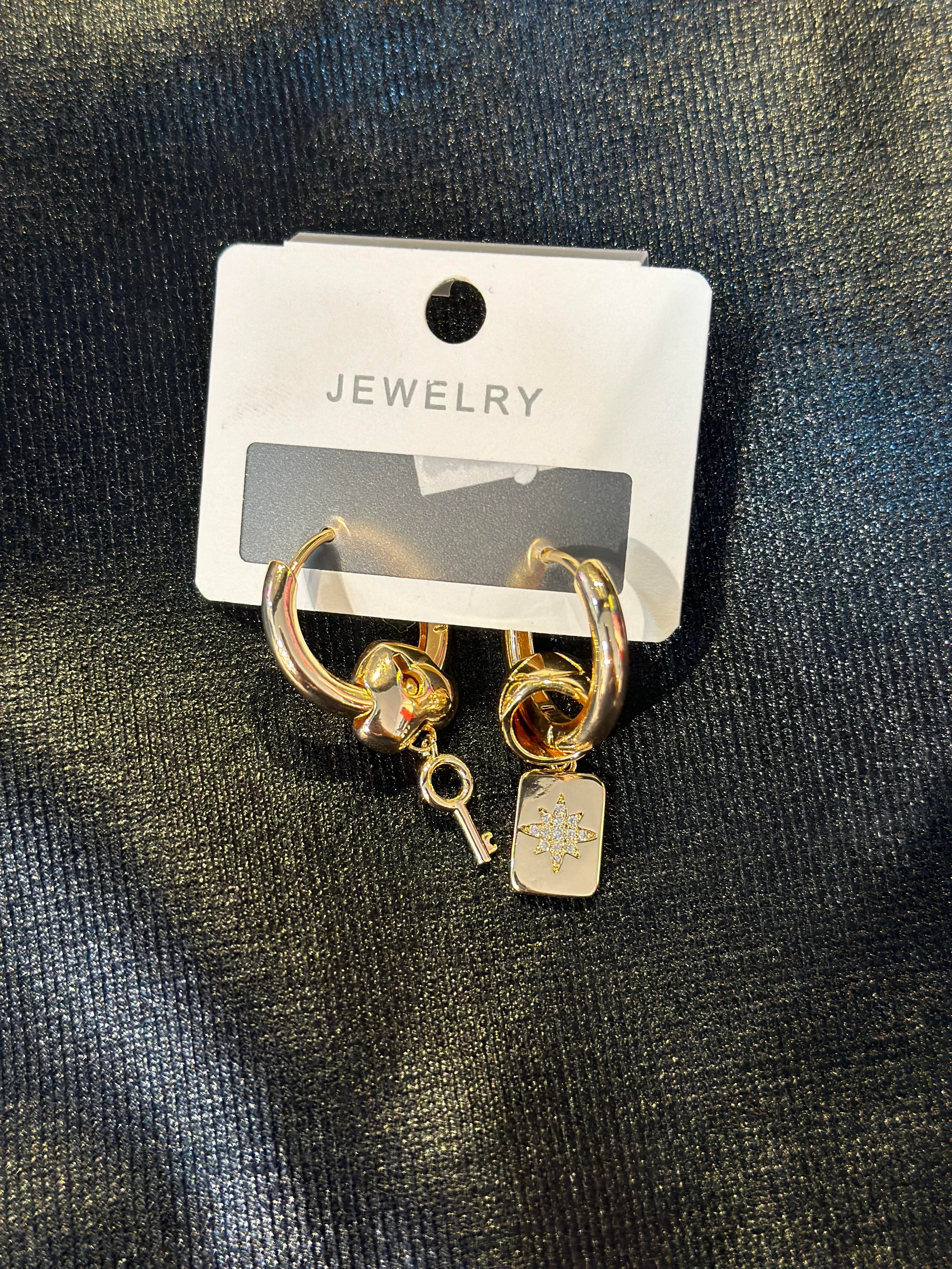 Sallantılı Halka Küpe