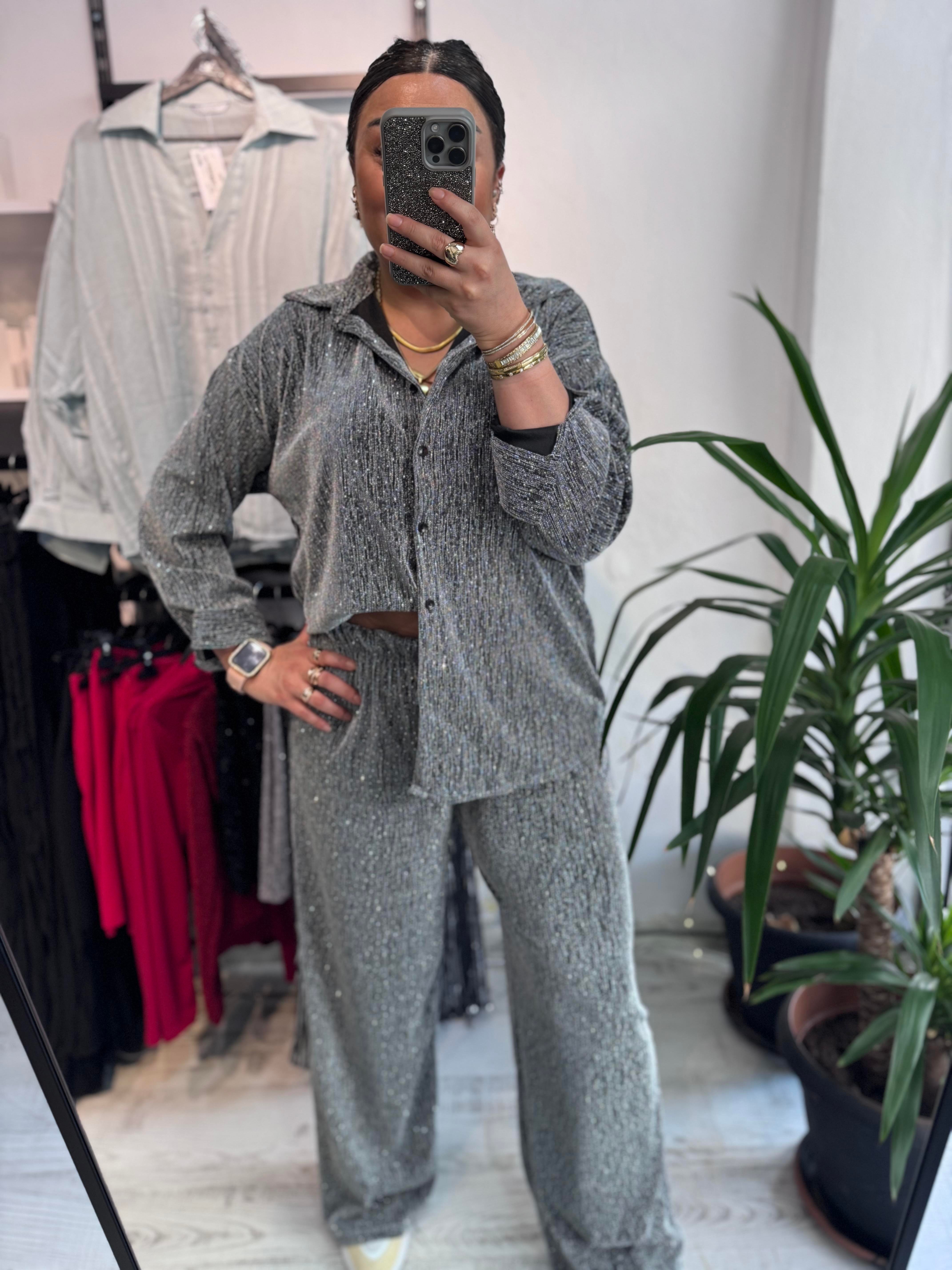 Simli Taş Detaylı Likralı Takım