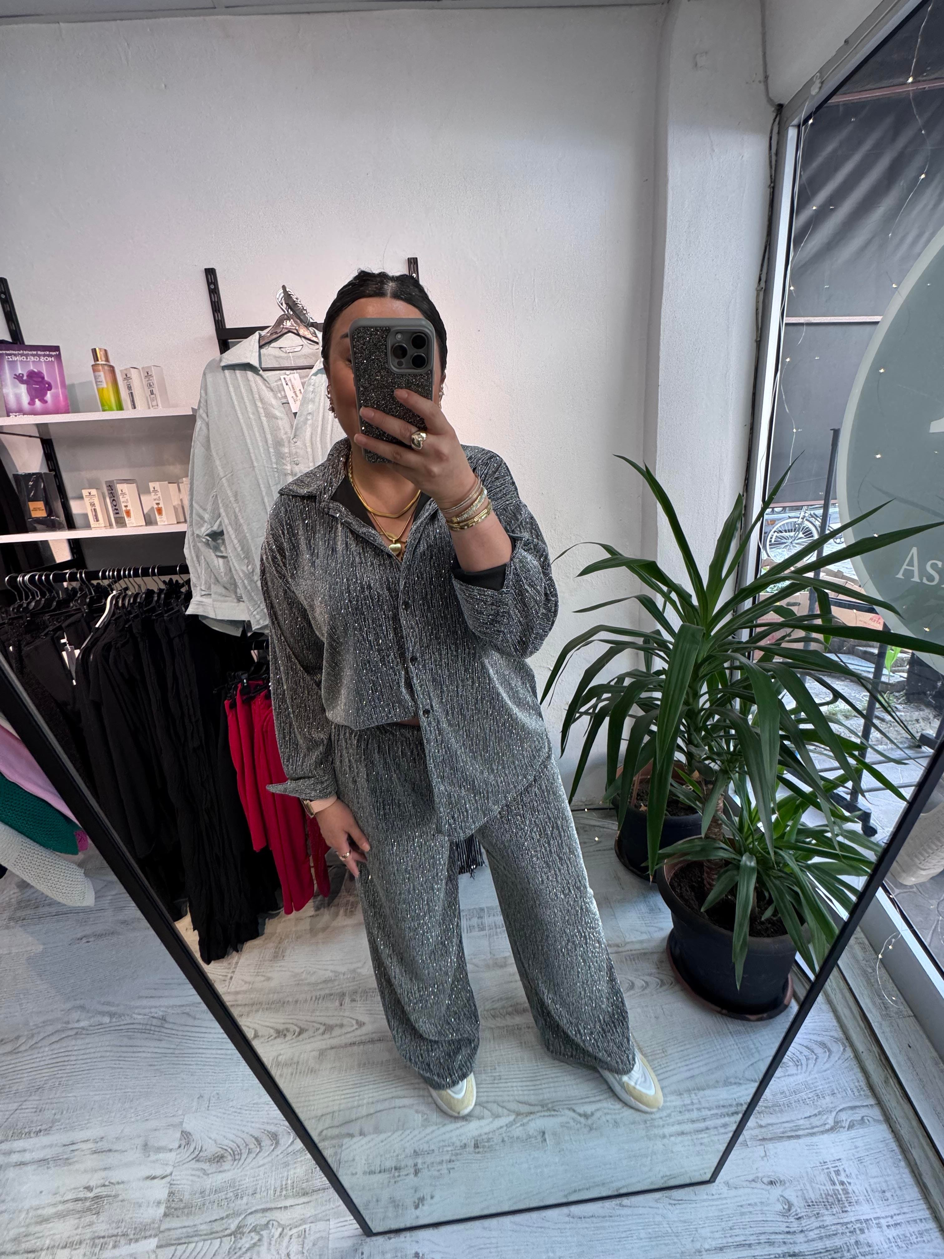 Simli Taş Detaylı Likralı Takım