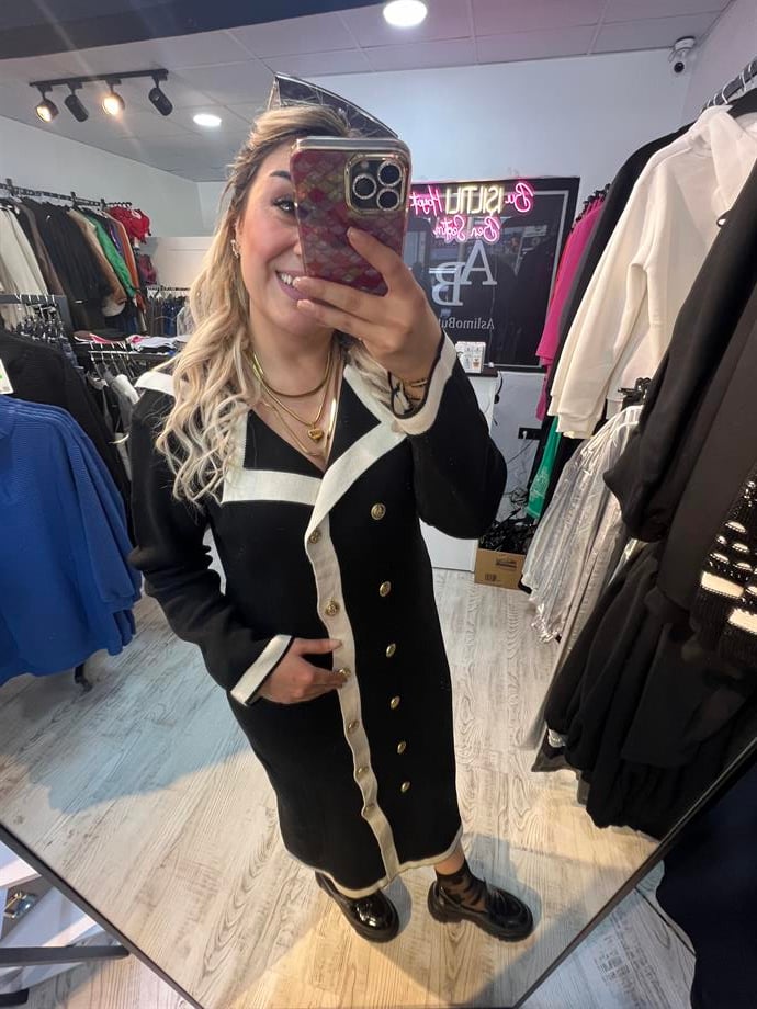 Siyah Gold Düğmeli Triko Elbise