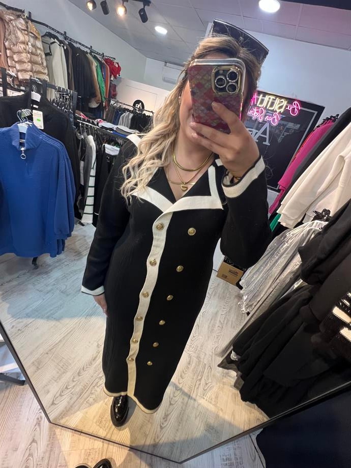 Siyah Gold Düğmeli Triko Elbise