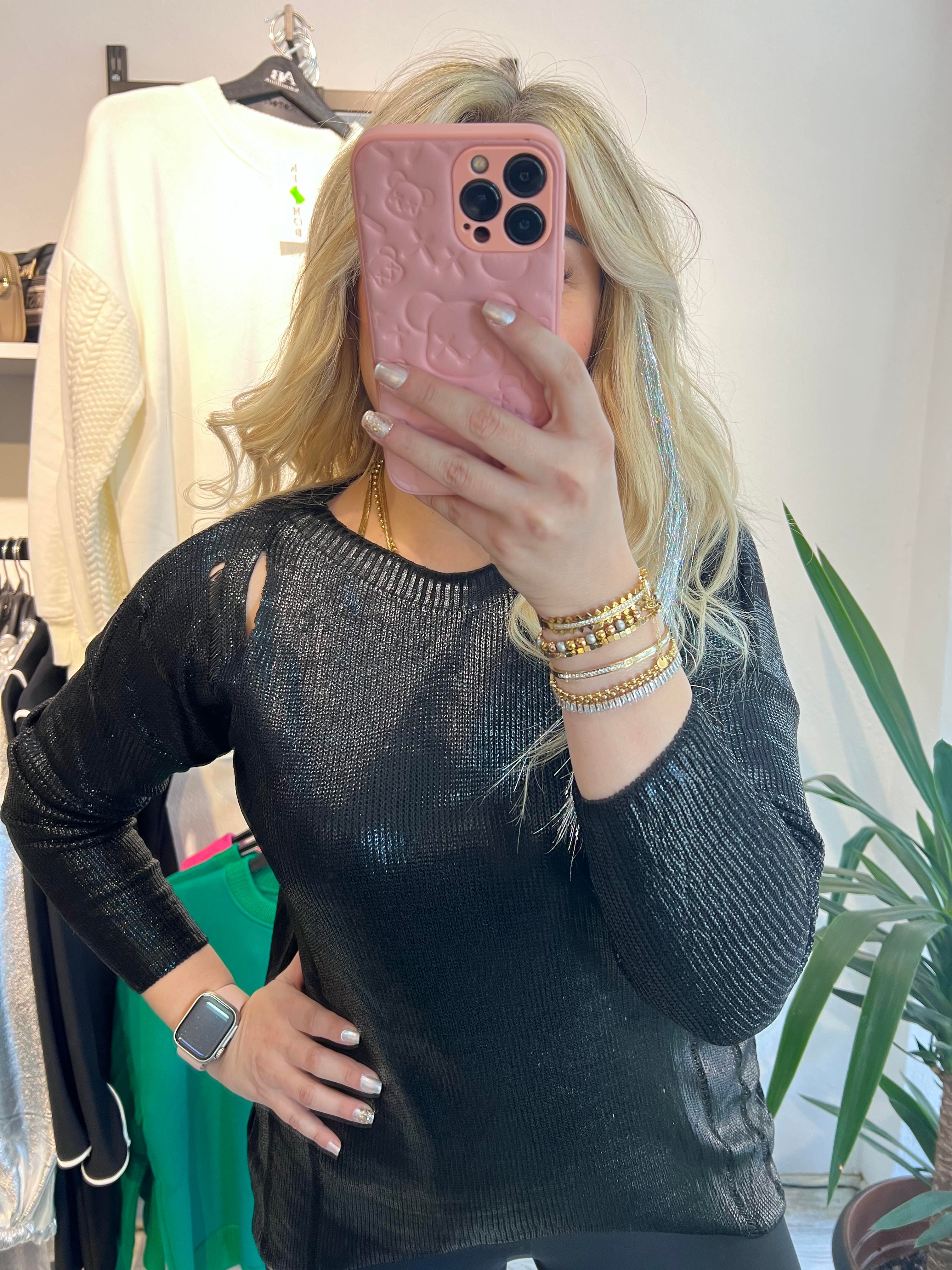 Siyah Varaklı Dekolteli Triko Kazak