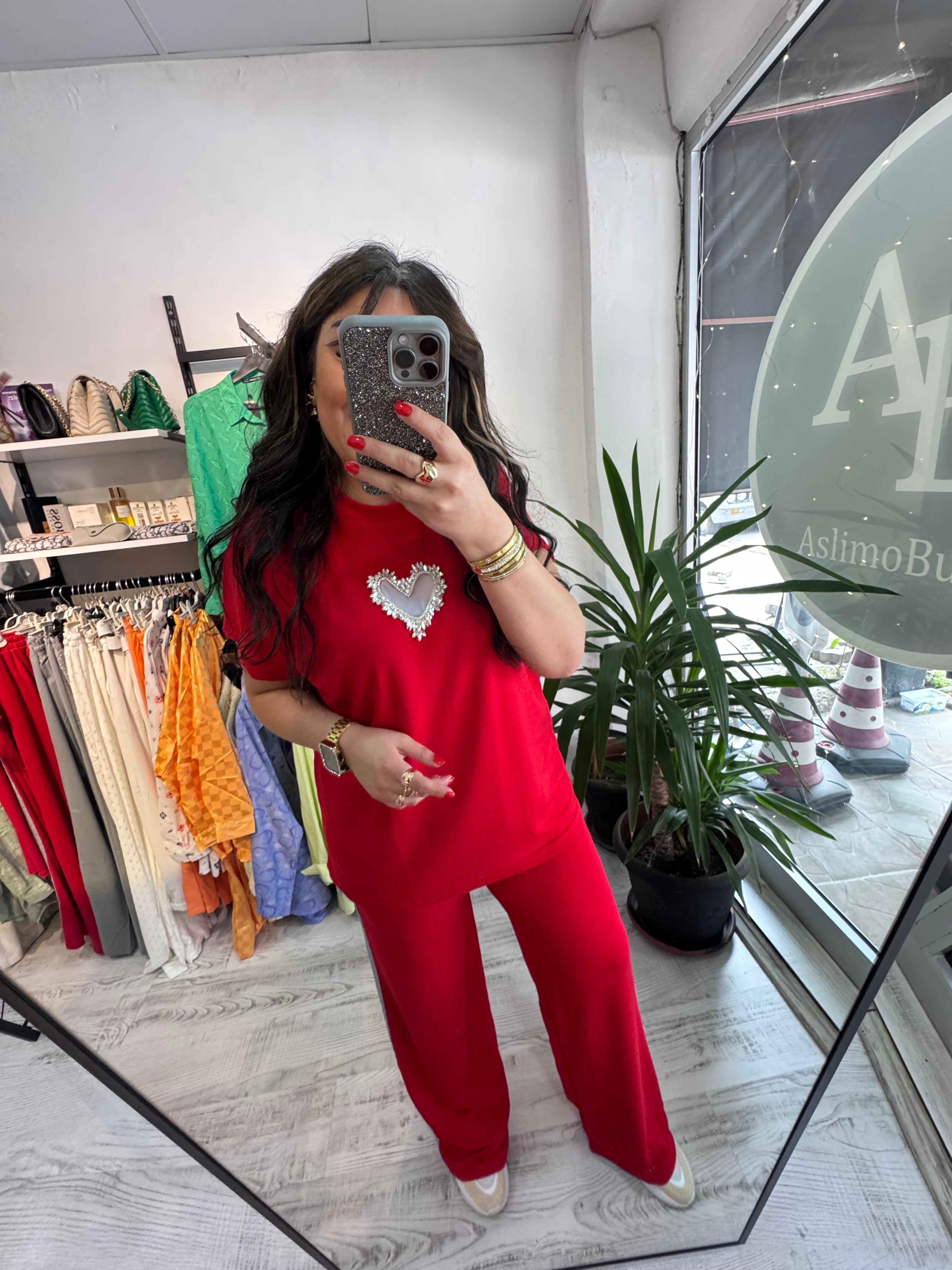 Taş Detaylı Premium Seri Modal Kumaş Kırmızı Takım