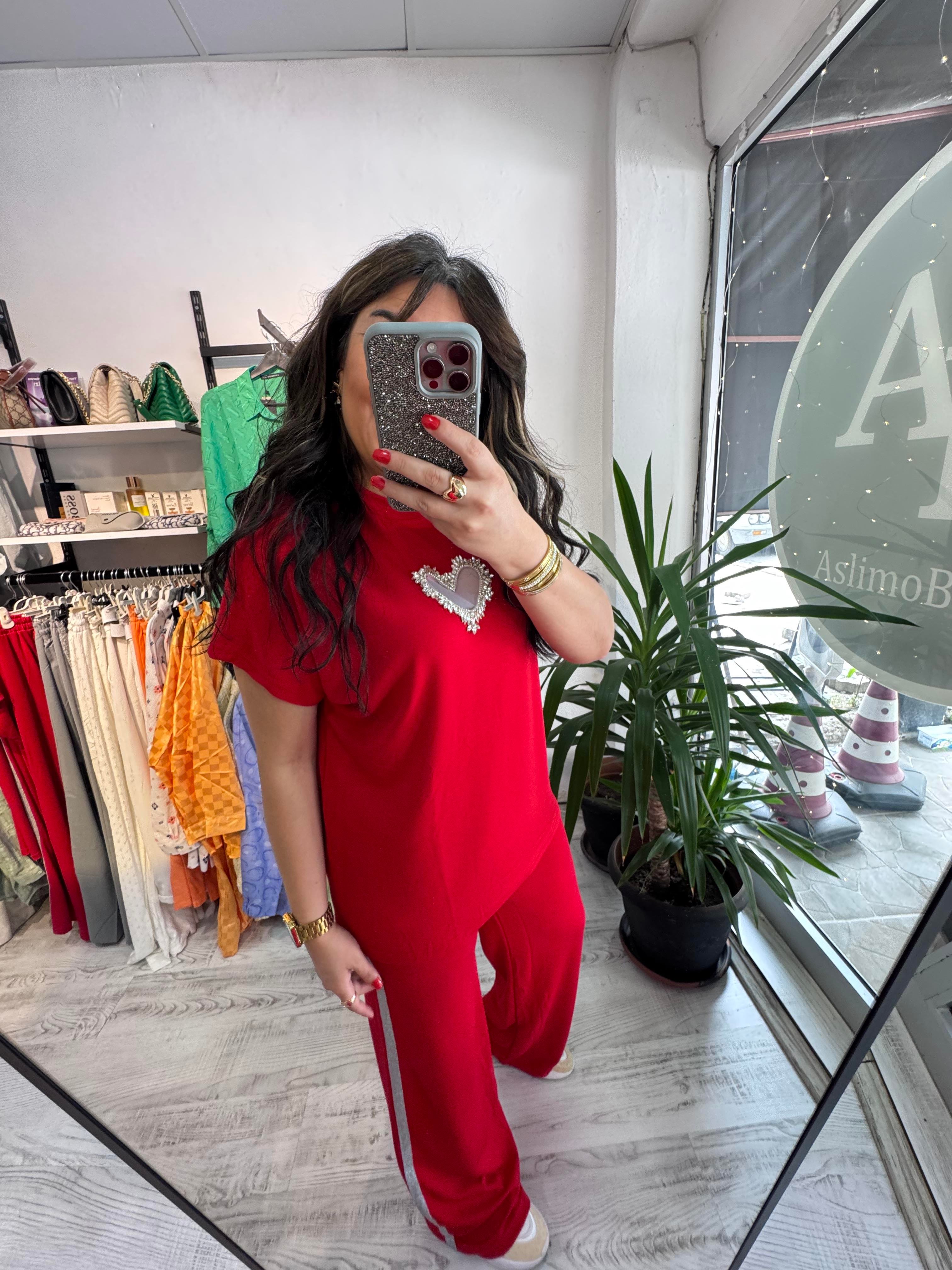 Taş Detaylı Premium Seri Modal Kumaş Kırmızı Takım