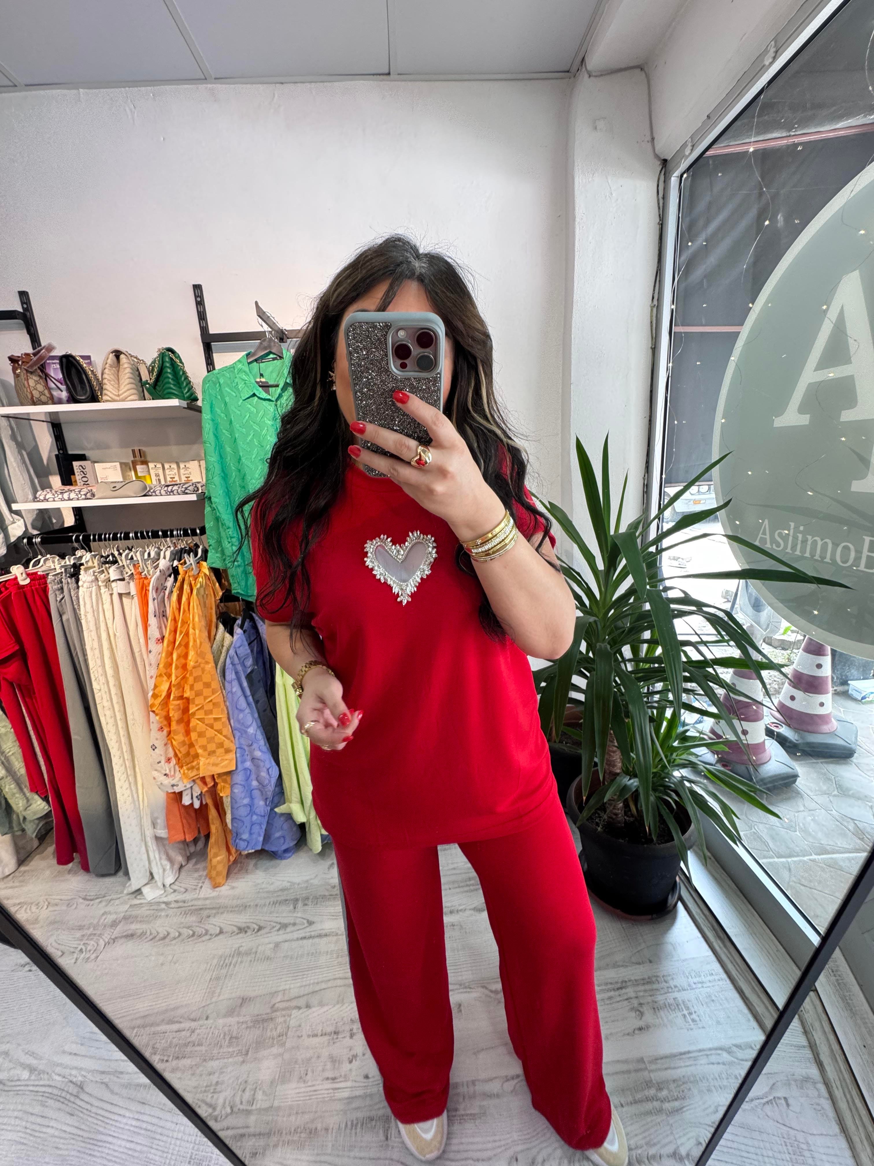 Taş Detaylı Premium Seri Modal Kumaş Kırmızı Takım