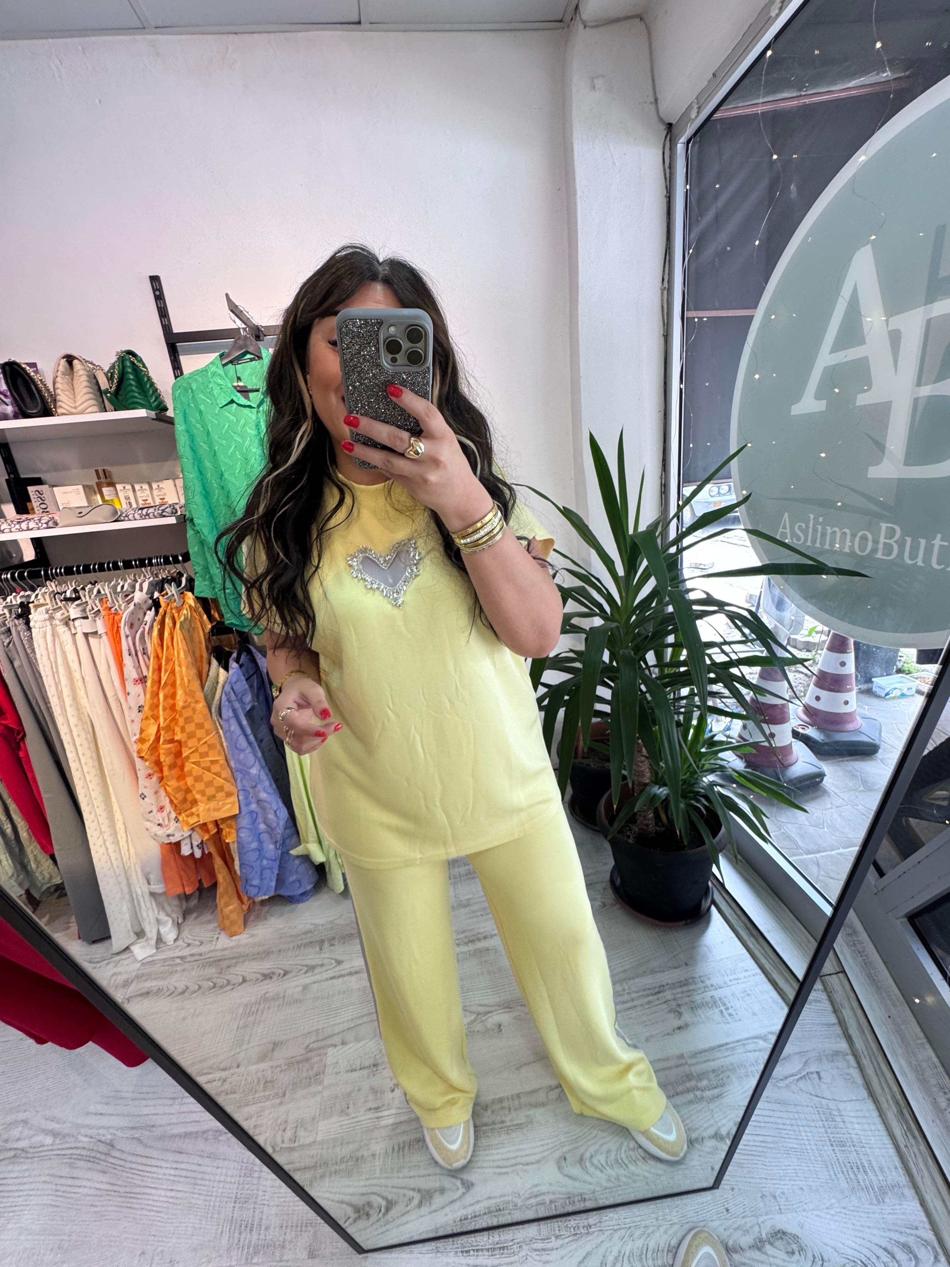 Taş Detaylı Premium Seri Modal Kumaş Sarı Takım