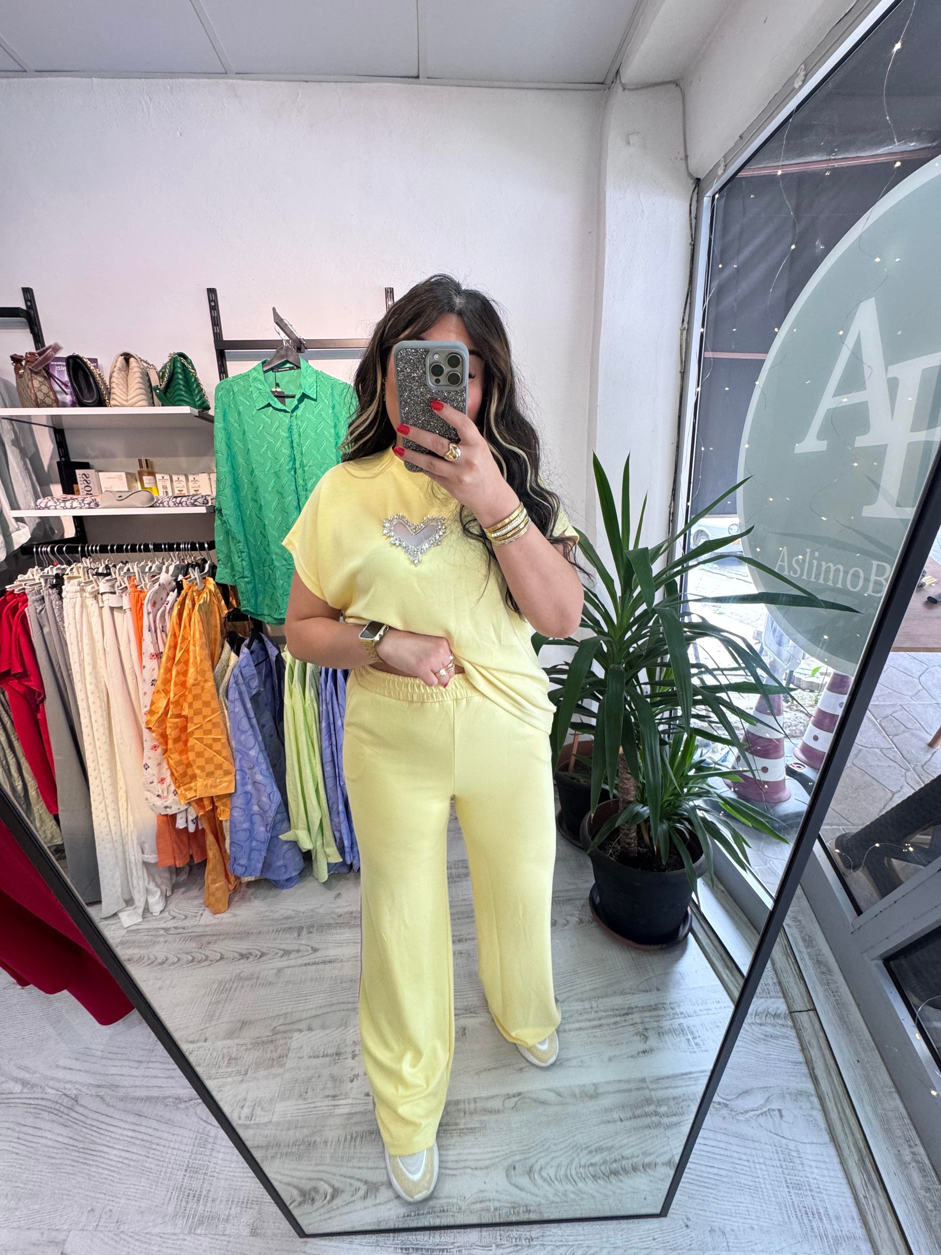 Taş Detaylı Premium Seri Modal Kumaş Sarı Takım