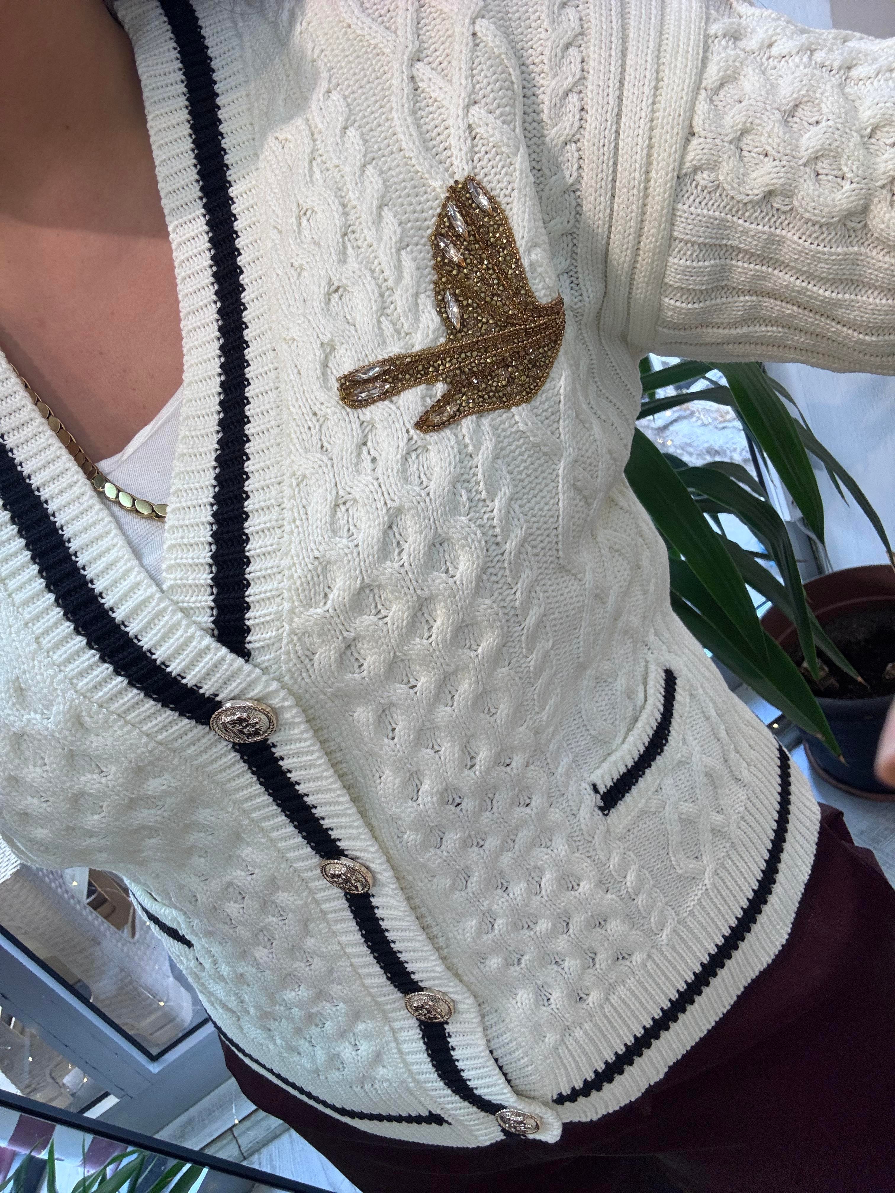 Taş İşlemeli Gold Düğme Detaylı Hırka