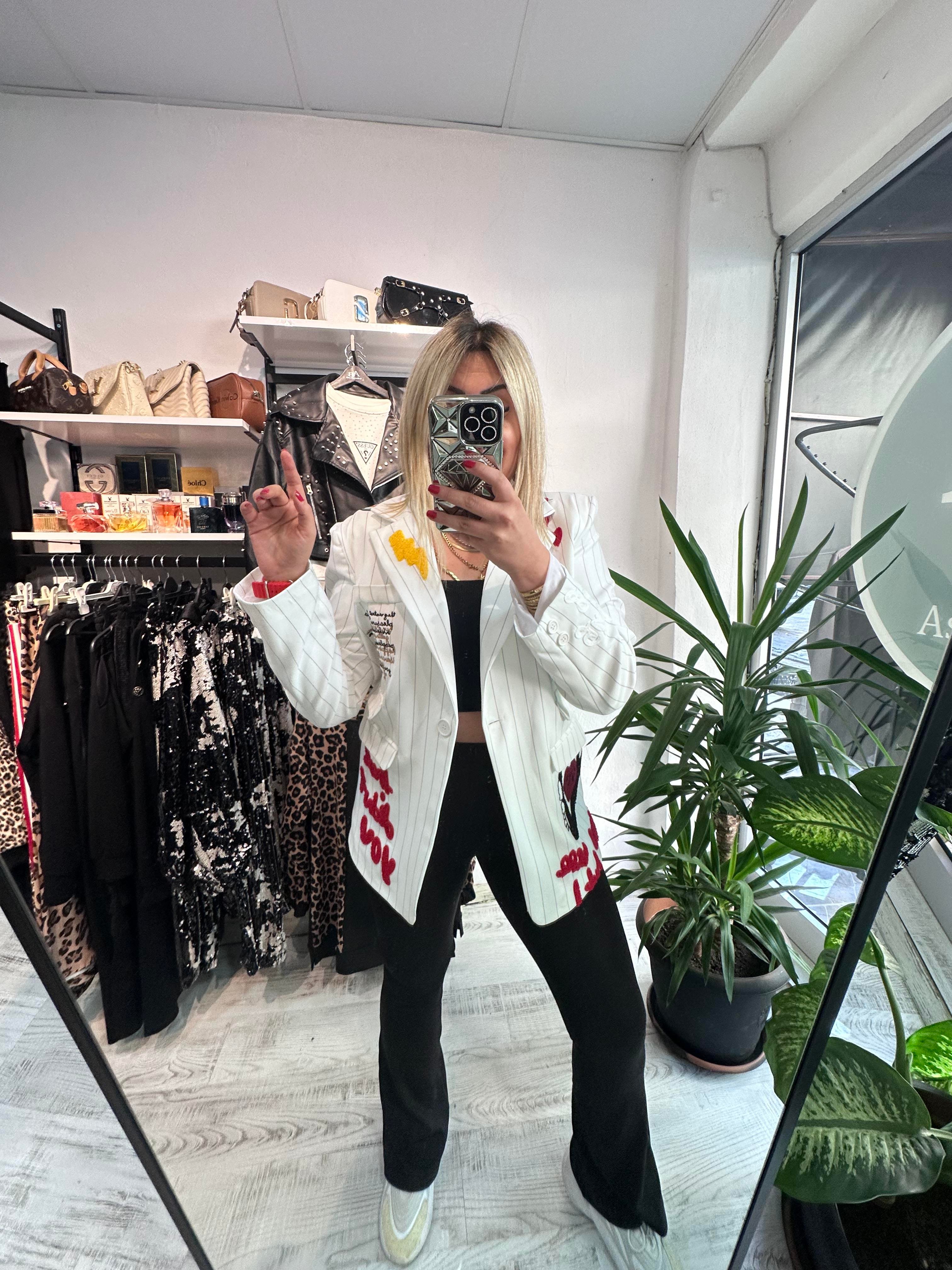 Tasarım Model Beyaz Ceket