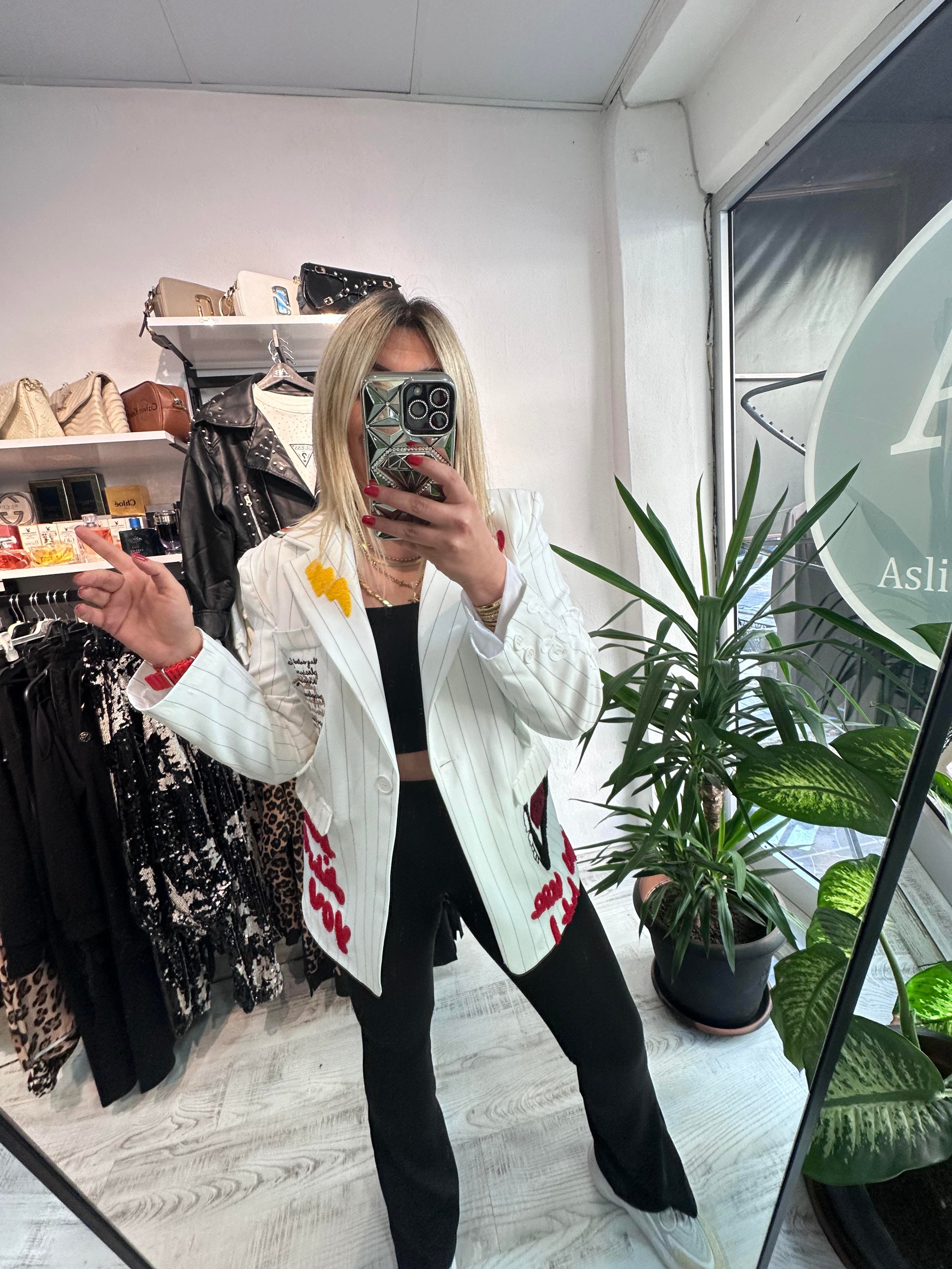 Tasarım Model Beyaz Ceket