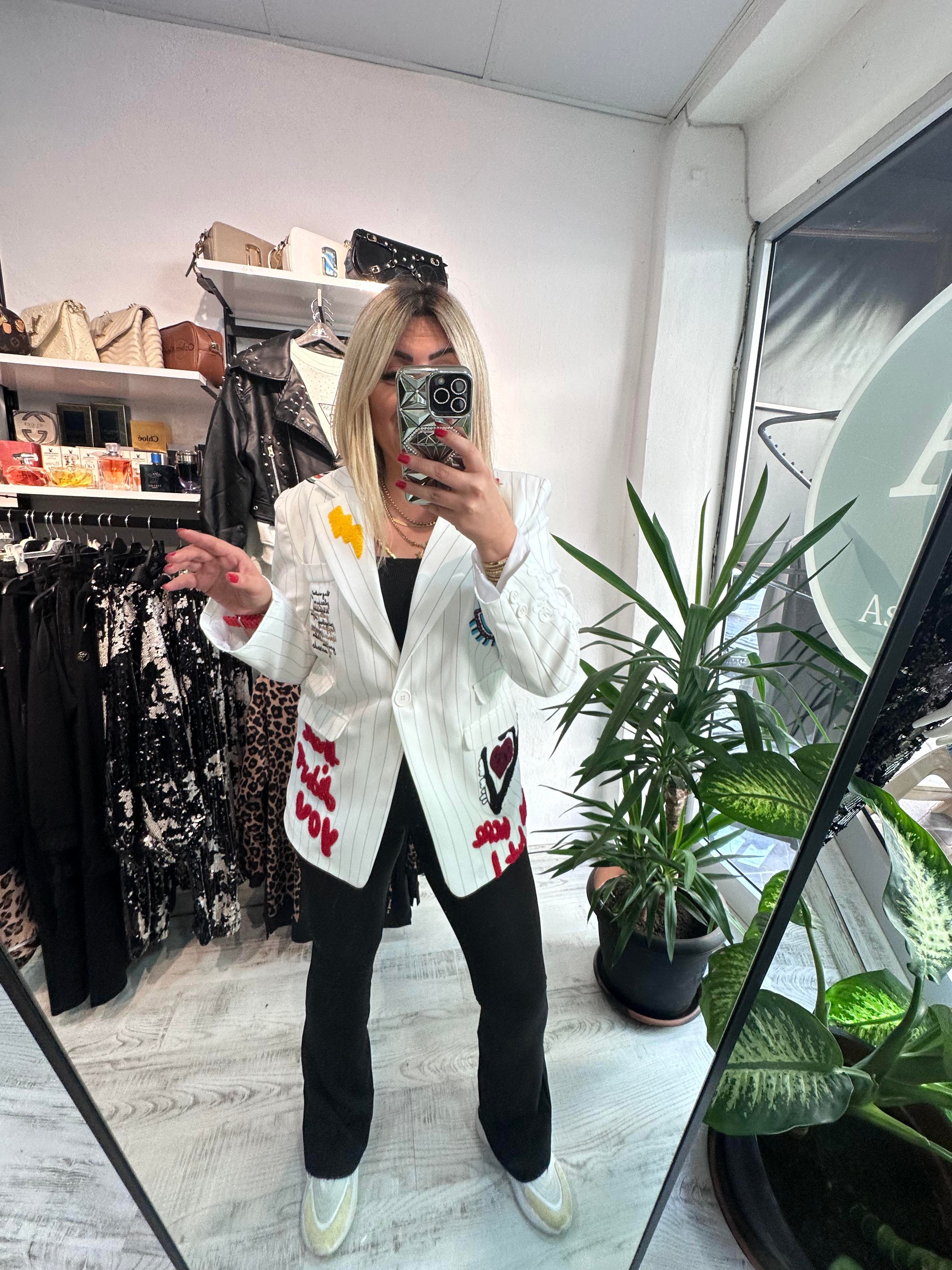 Tasarım Model Beyaz Ceket