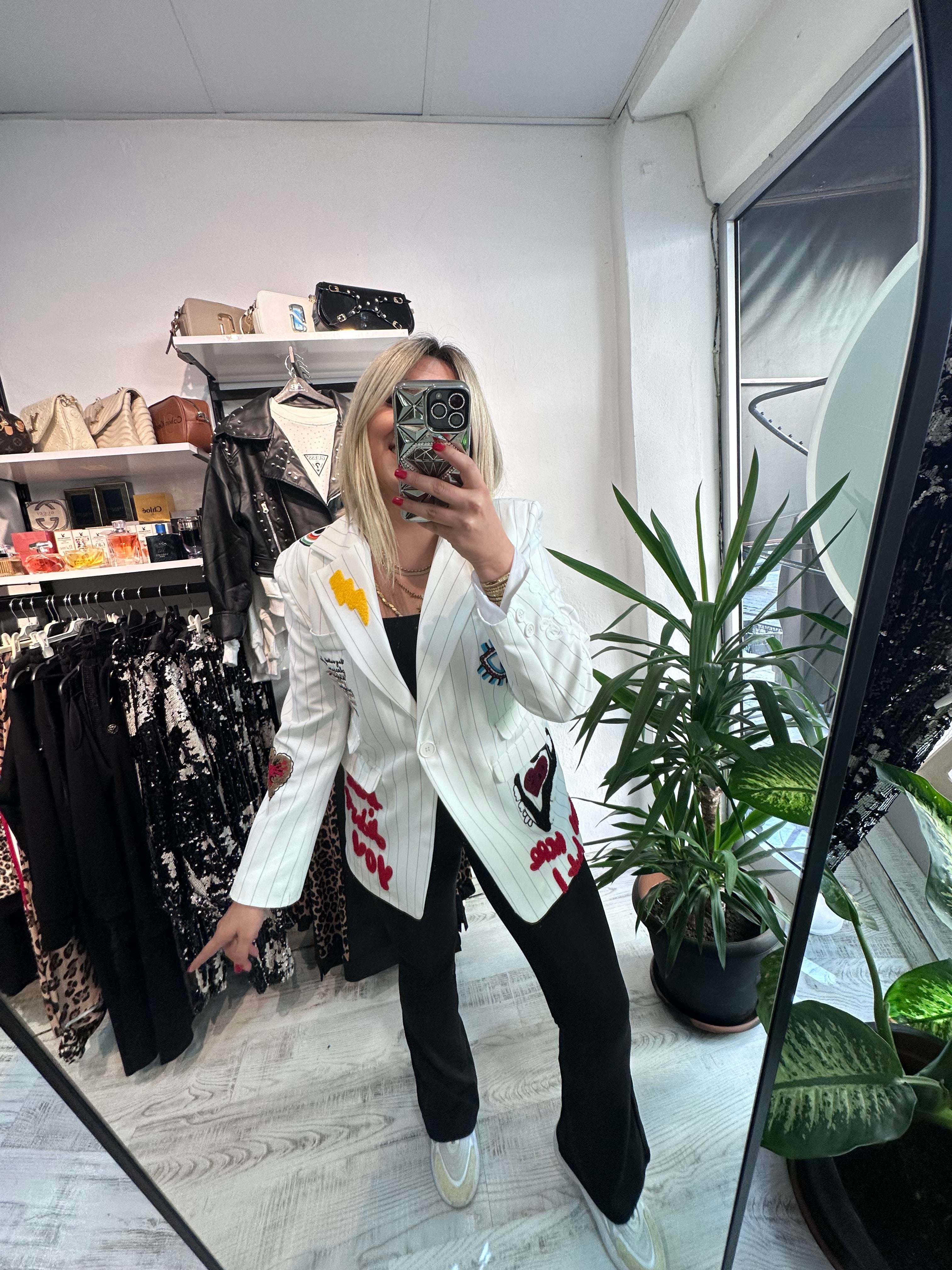 Tasarım Model Beyaz Ceket