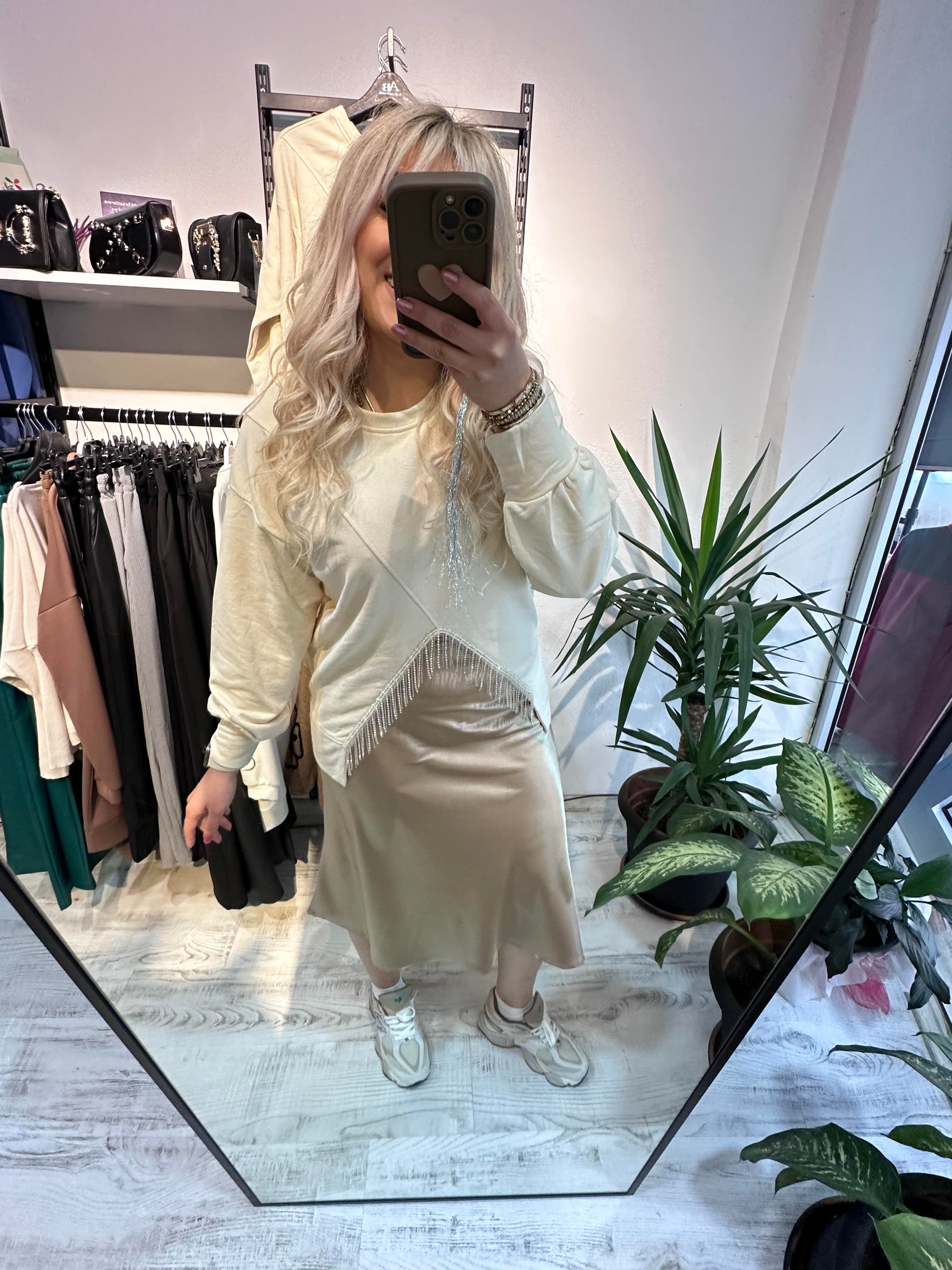 Taşlı Bej Sweatshirt