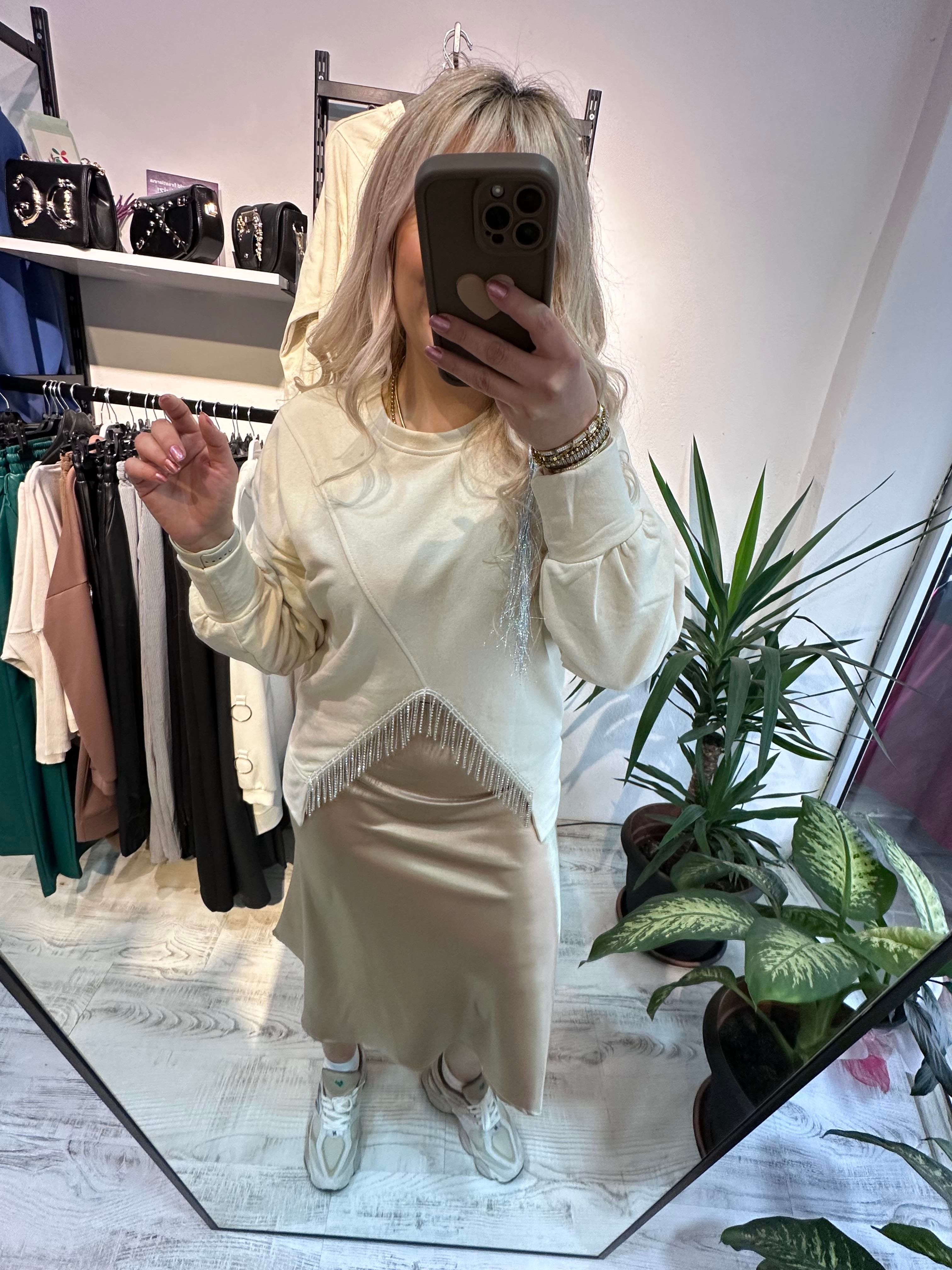 Taşlı Bej Sweatshirt