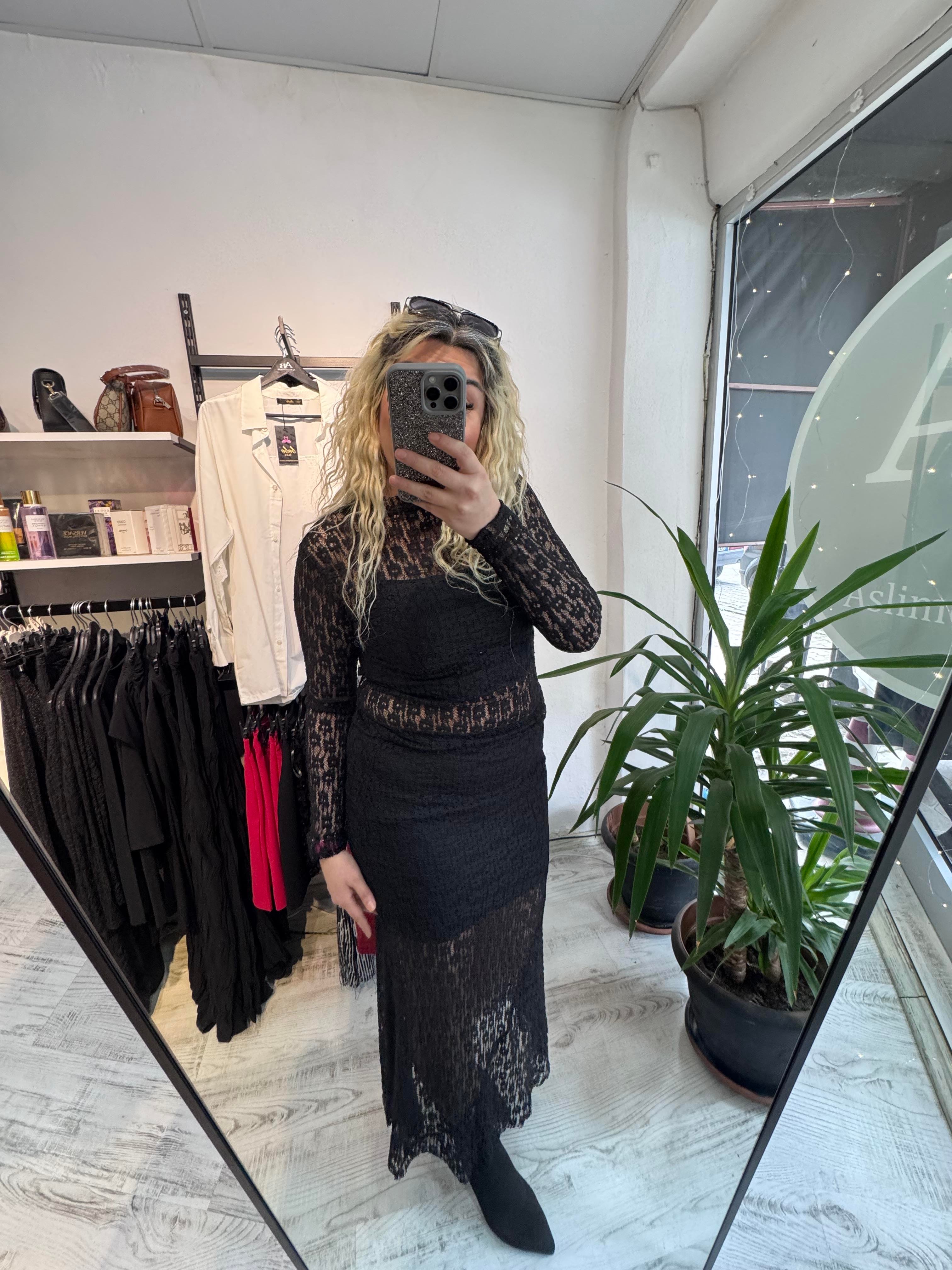 Transparan Astarlı Dantel Etek