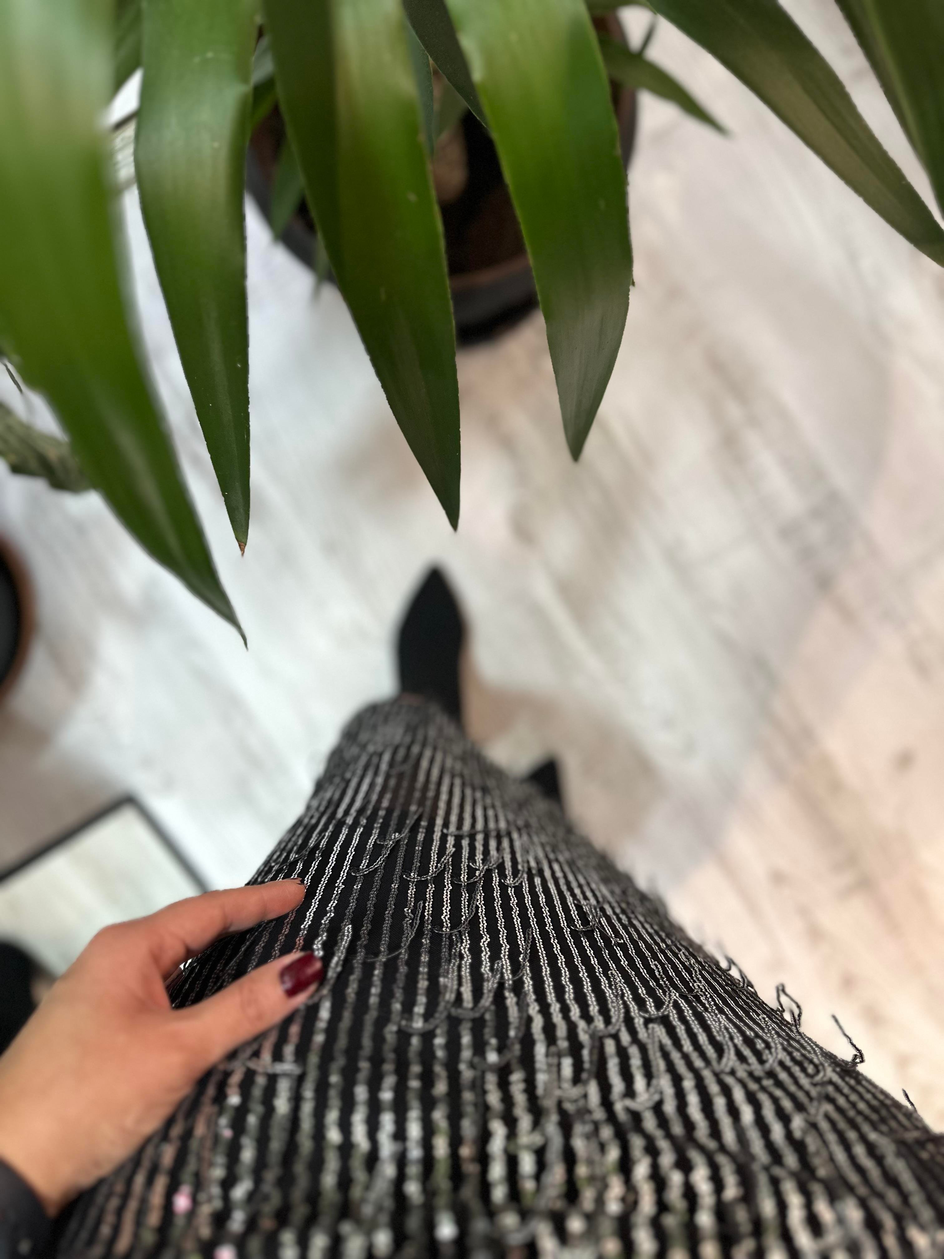 Tüy Pullu Payet Etek 