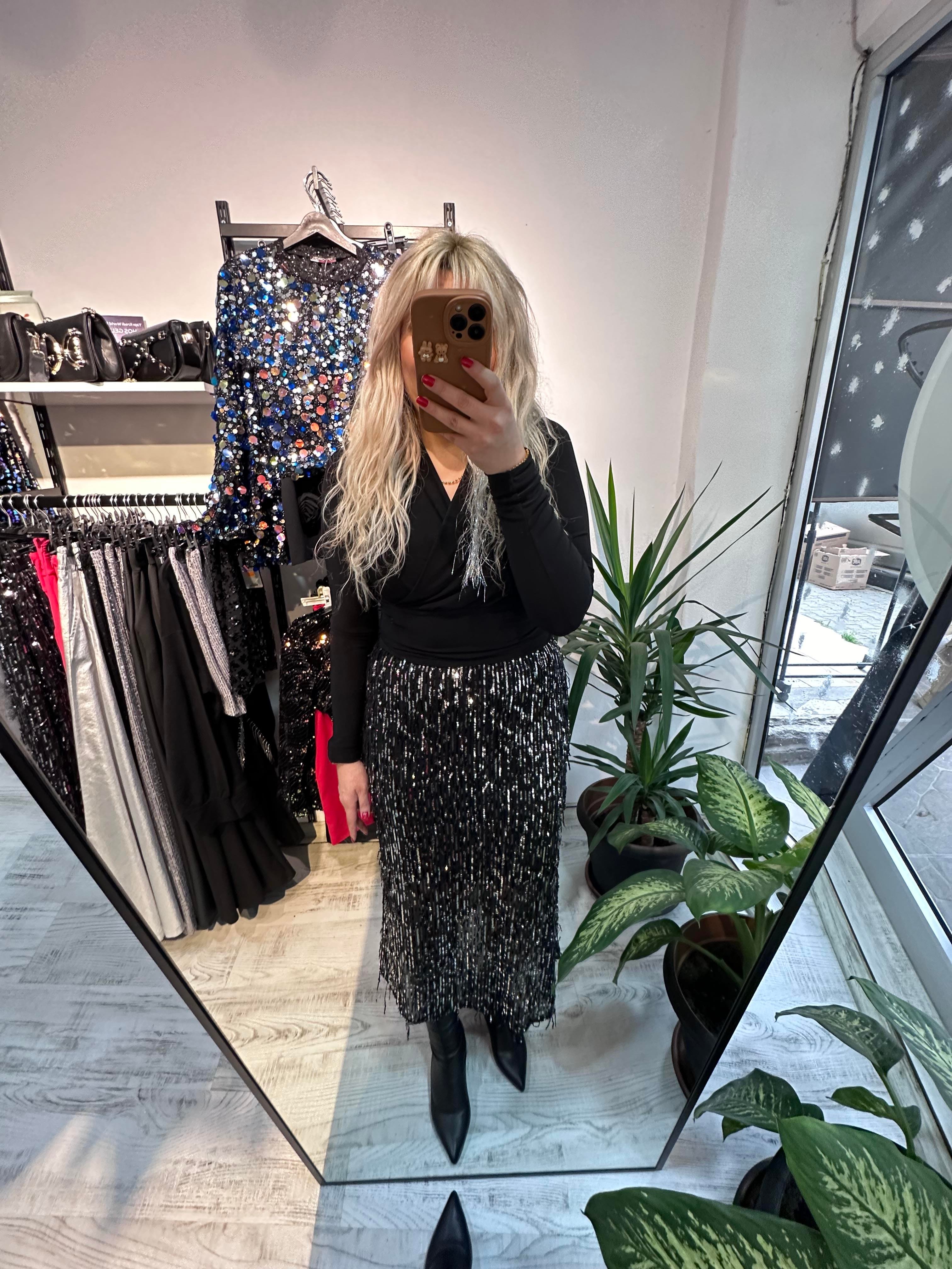 Tüy Pullu Siyah Payet Etek