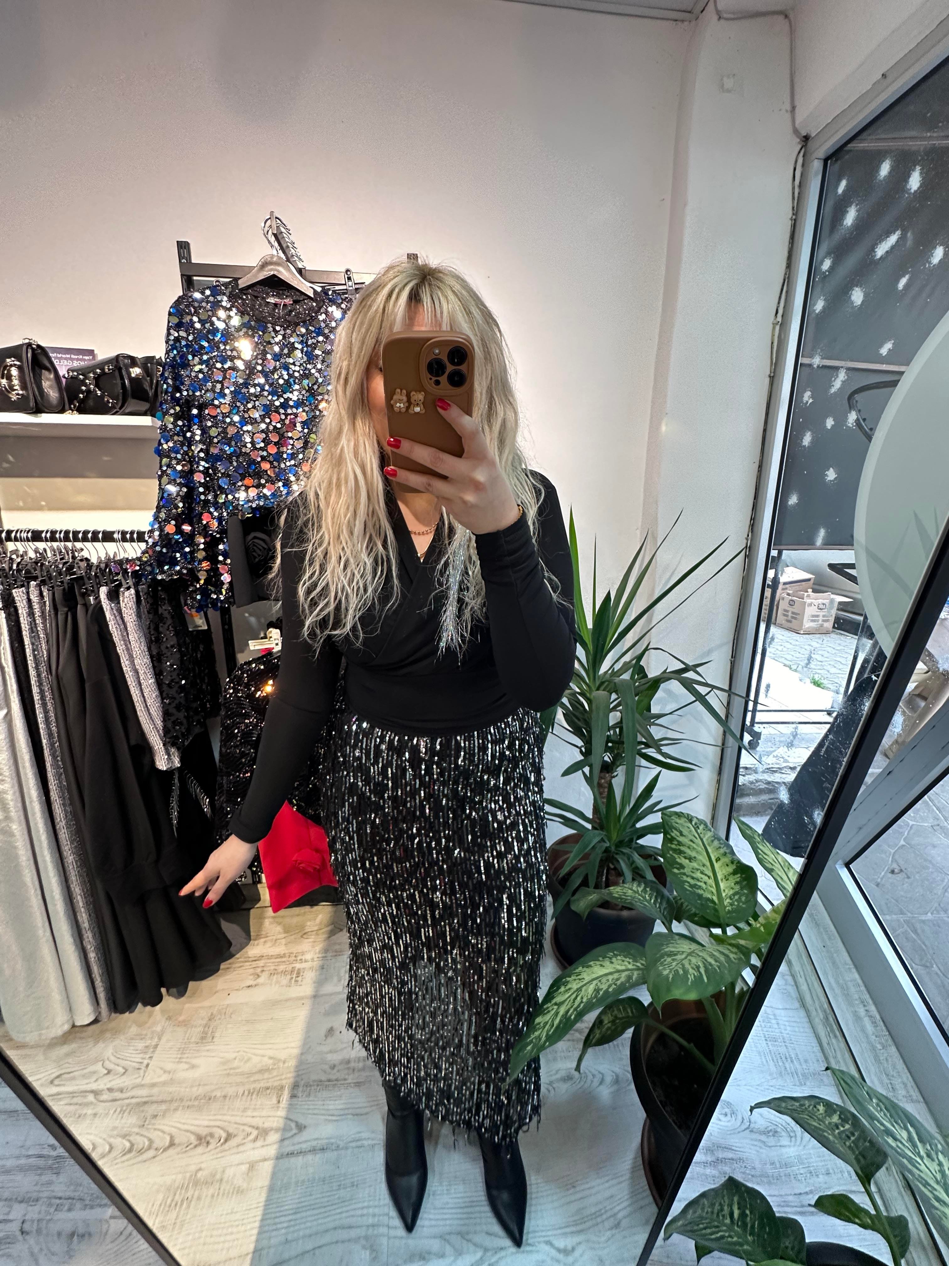 Tüy Pullu Siyah Payet Etek