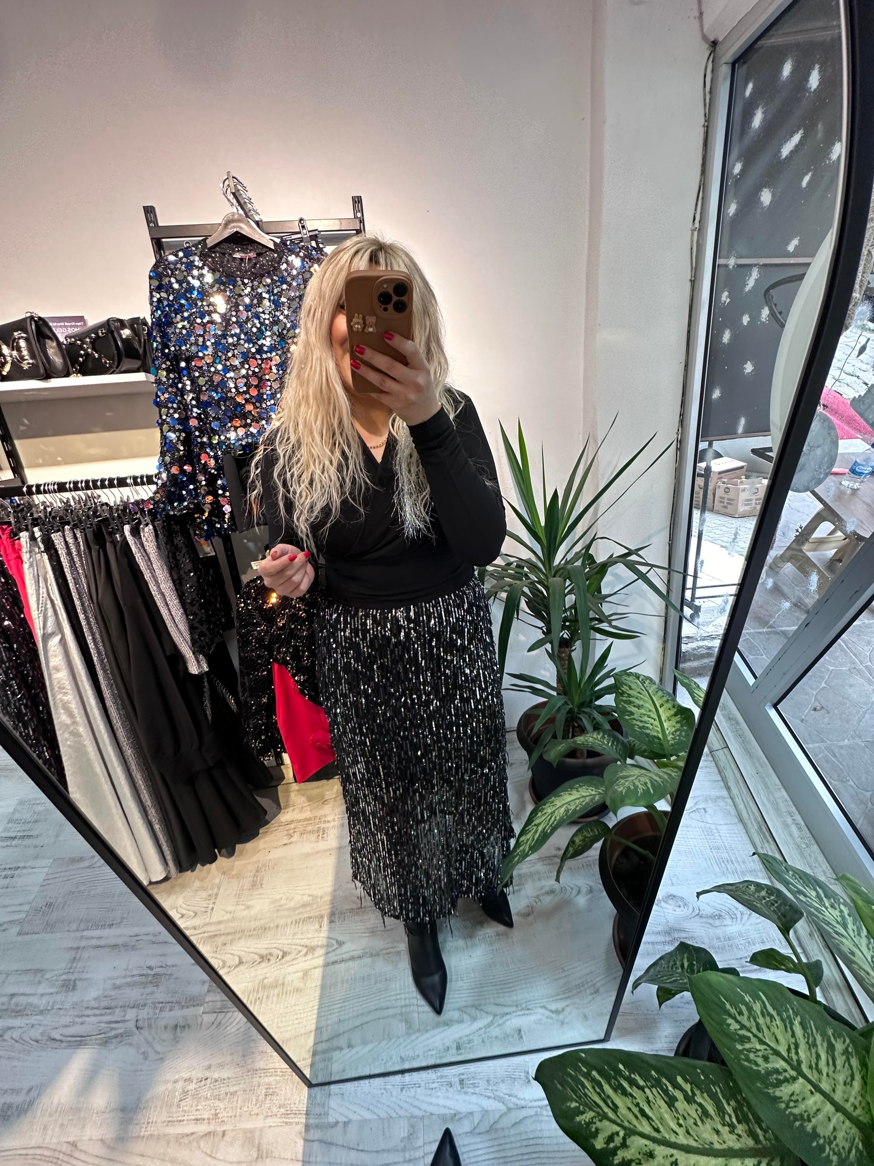 Tüy Pullu Siyah Payet Etek