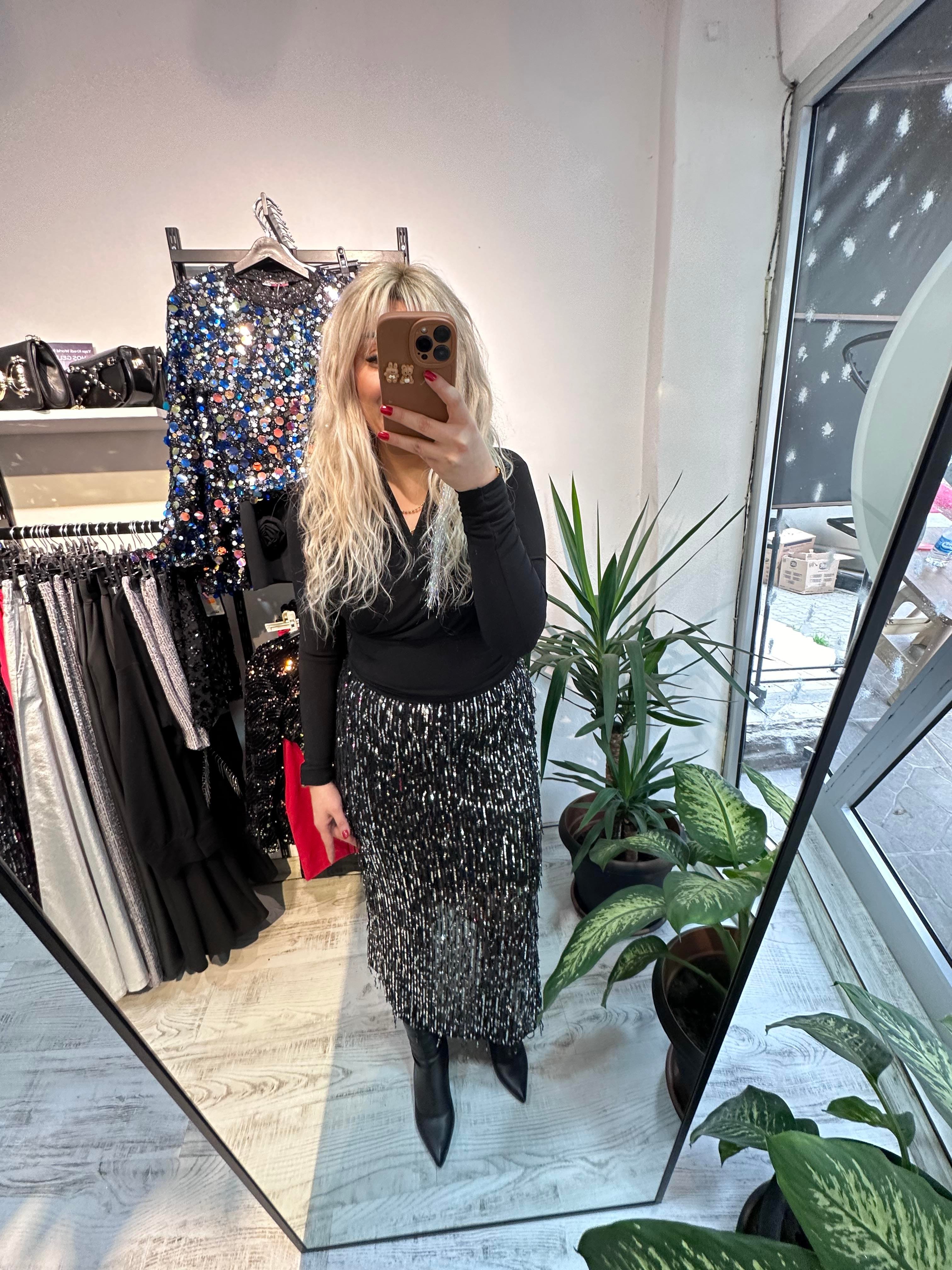 Tüy Pullu Siyah Payet Etek