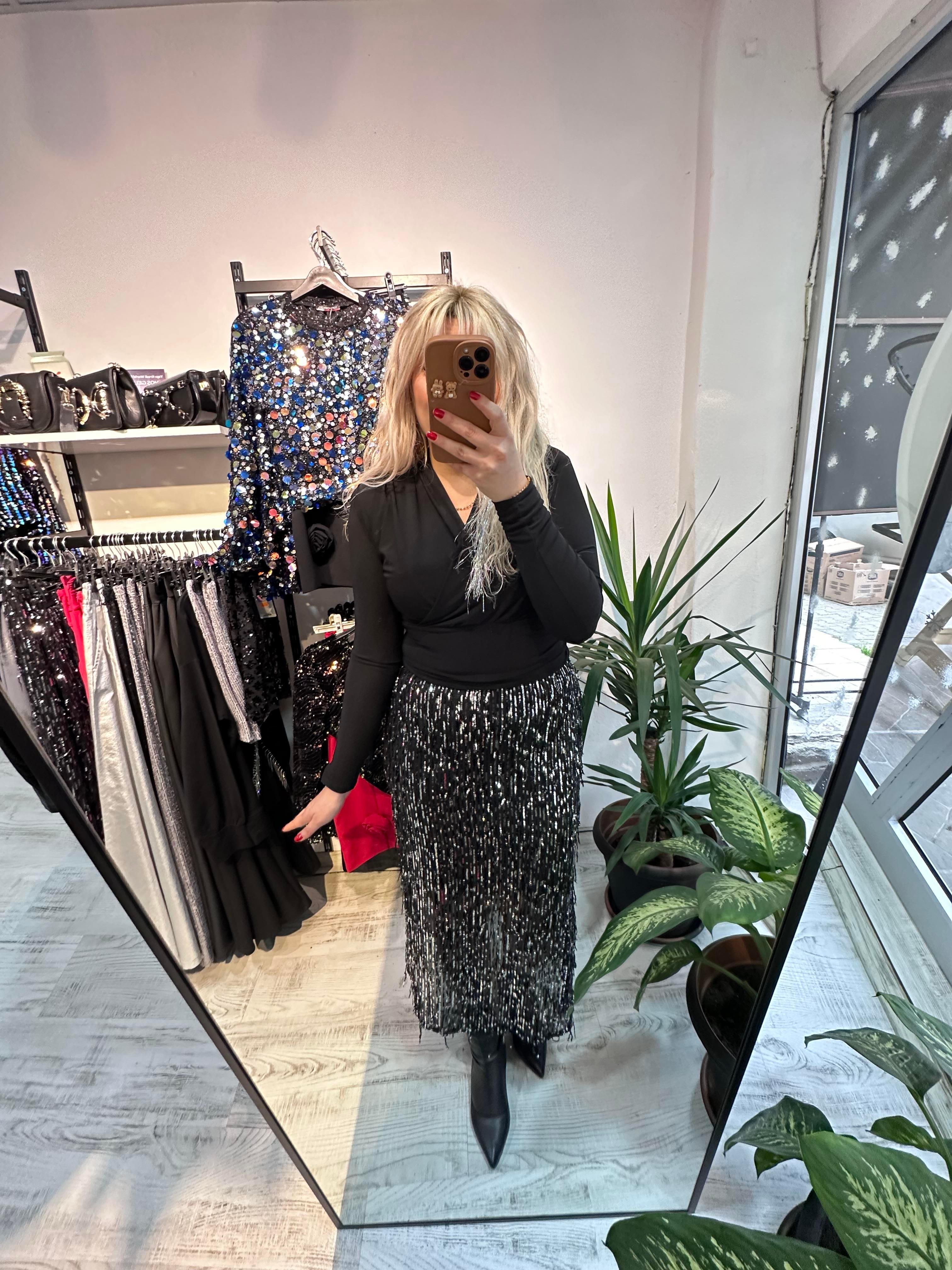 Tüy Pullu Siyah Payet Etek