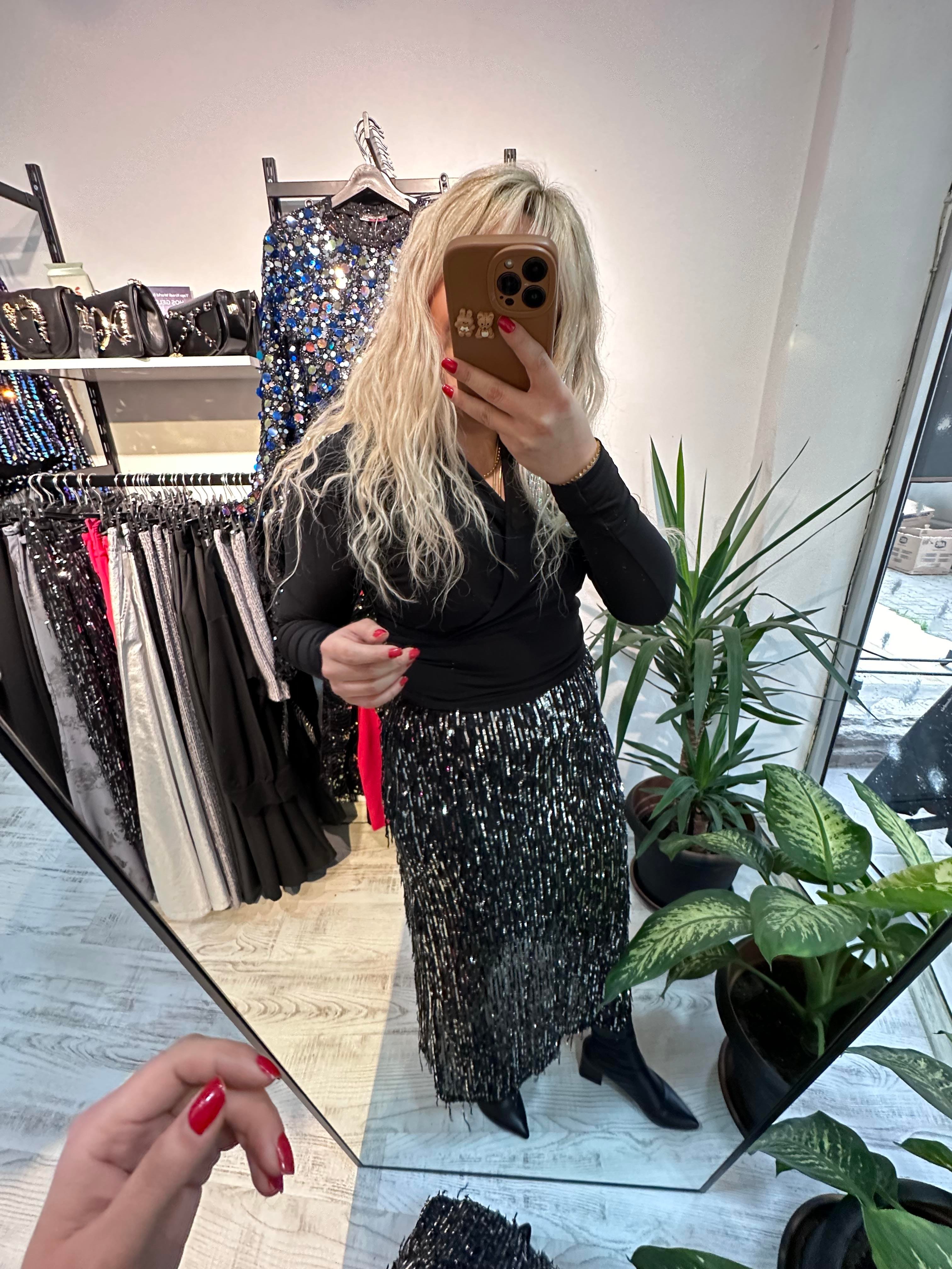 Tüy Pullu Siyah Payet Etek